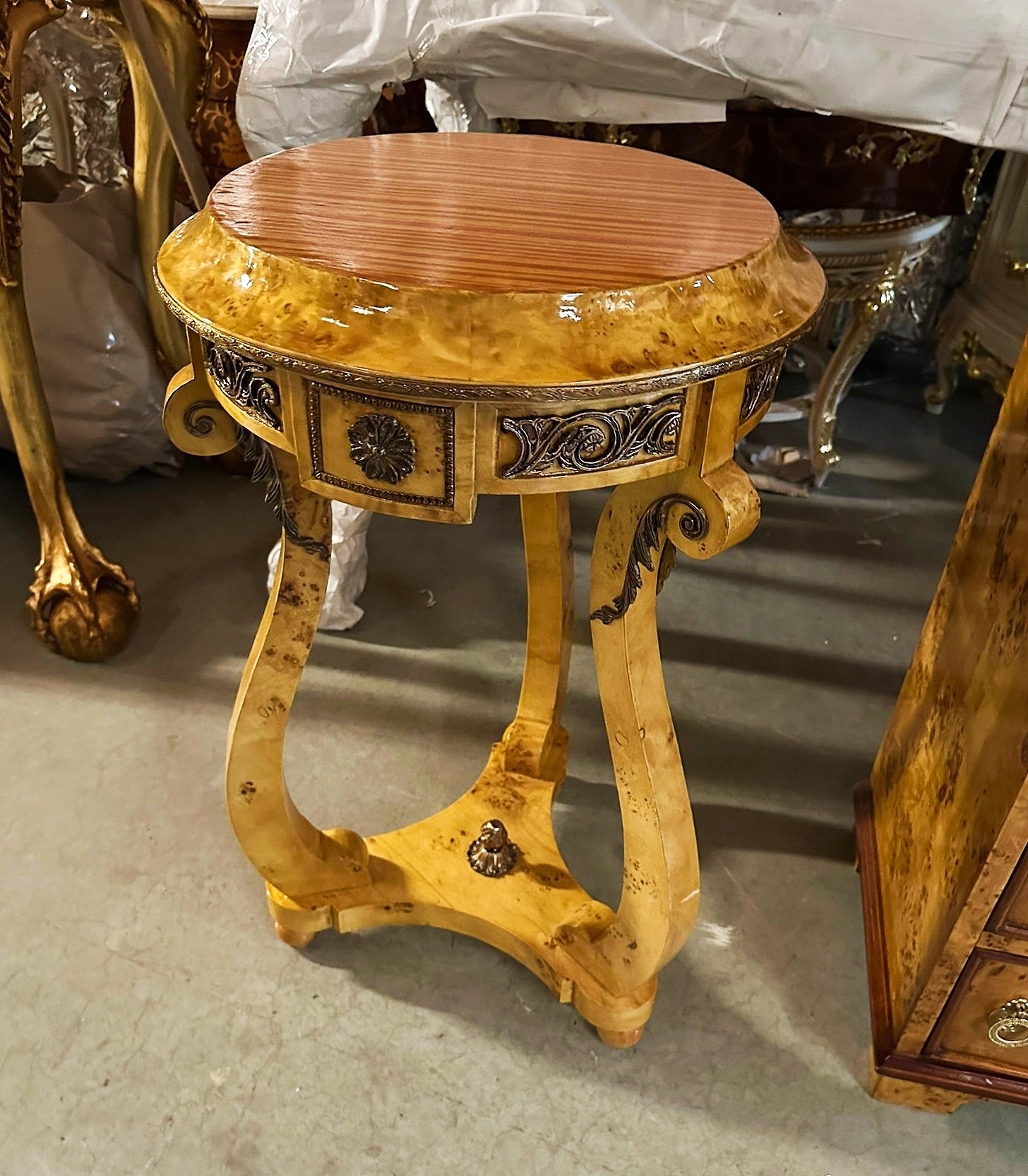 Art Deco Round Side Table Italian Style