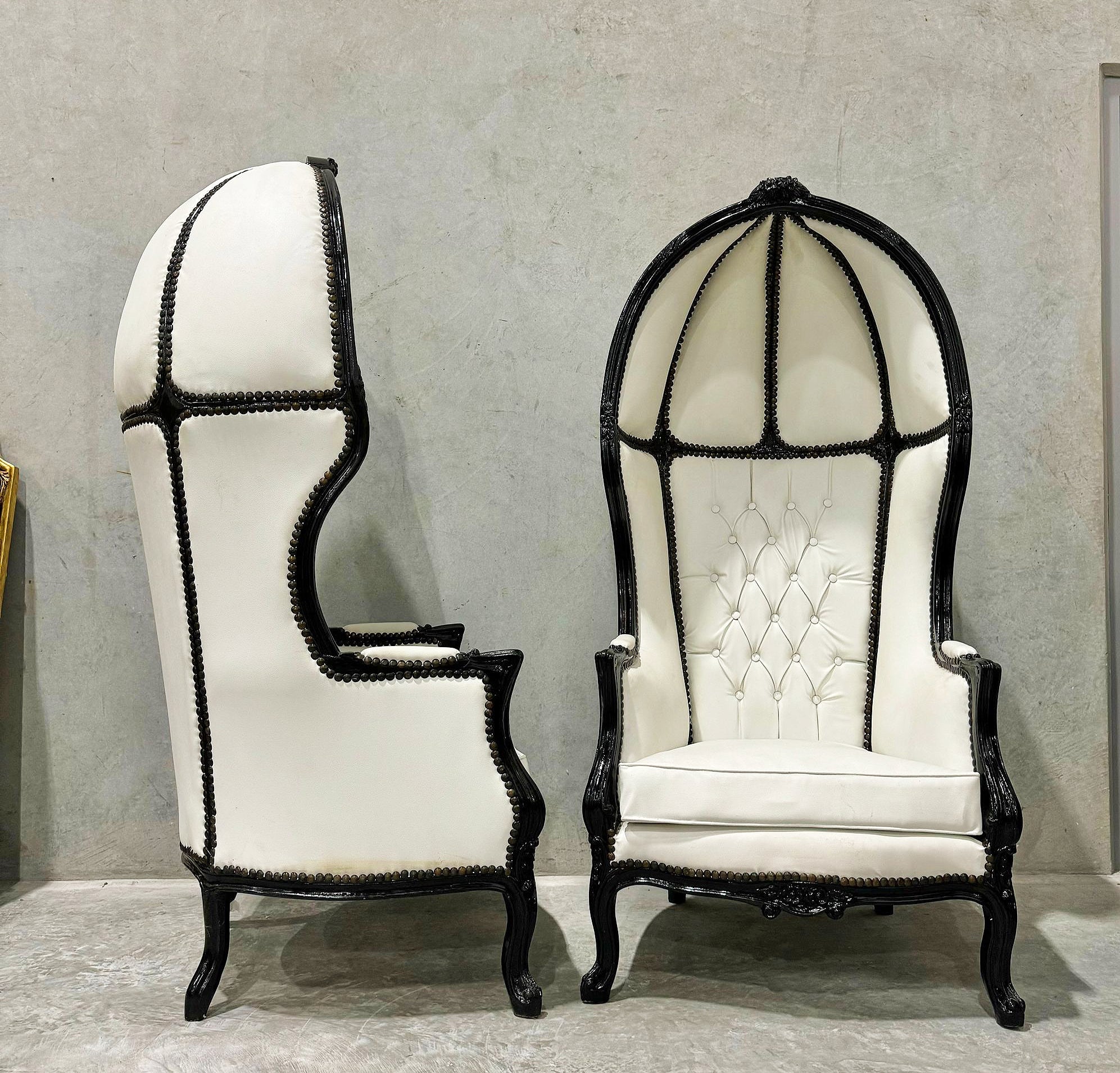 Balloon Chair French Style White Leather High-Back Canopy Lacquer Chair