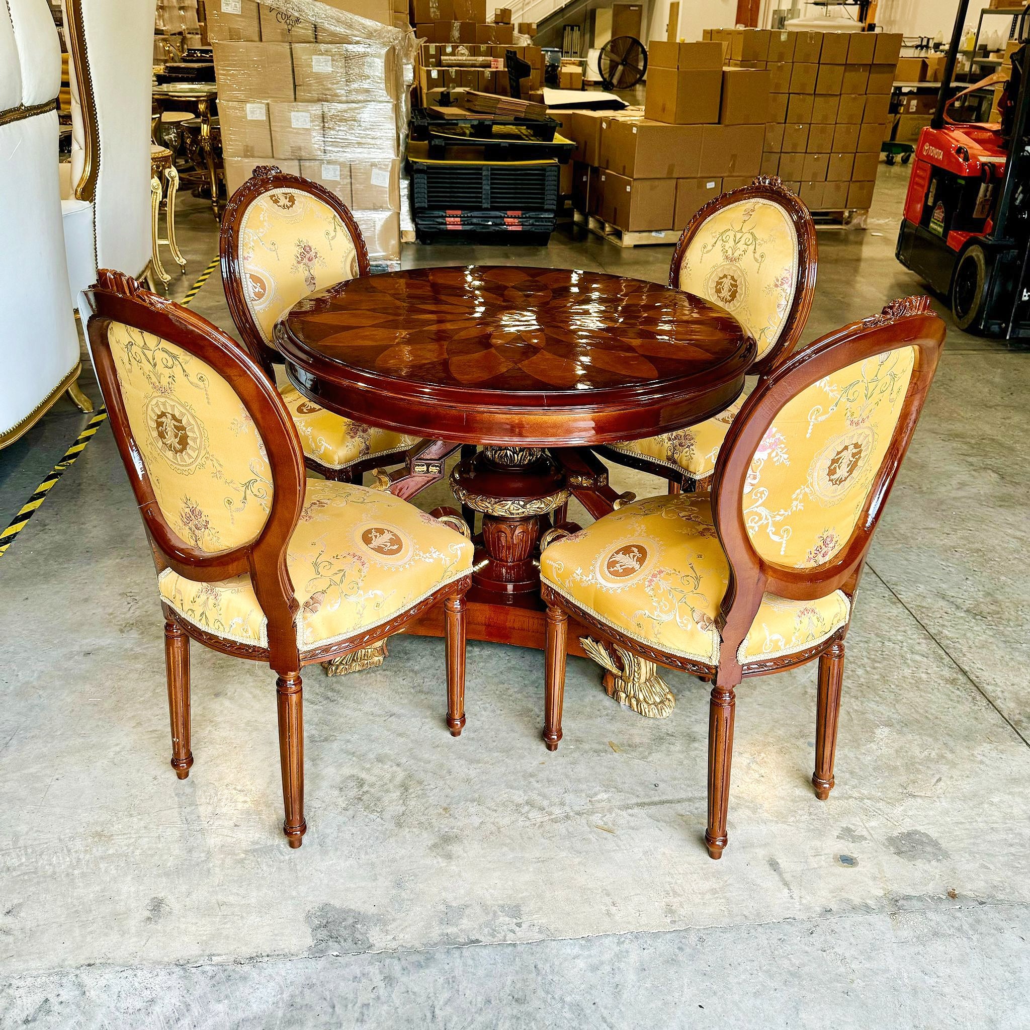 Dining SET French Style *5 Pieces* Dining Room *4 Chairs and a Dining Table*
