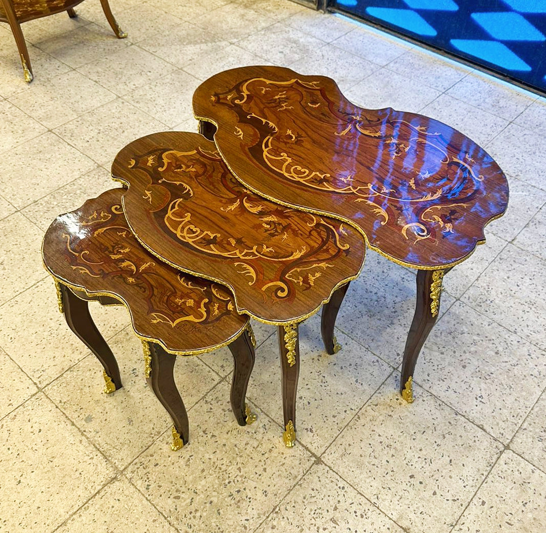 French Style Nesting Tables – Wood and Gold Set of 3 Louis XV