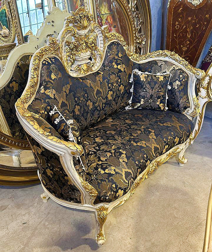 Elegant French Dark Settee with Gold Leaf Detailing – Vintage Style Bench