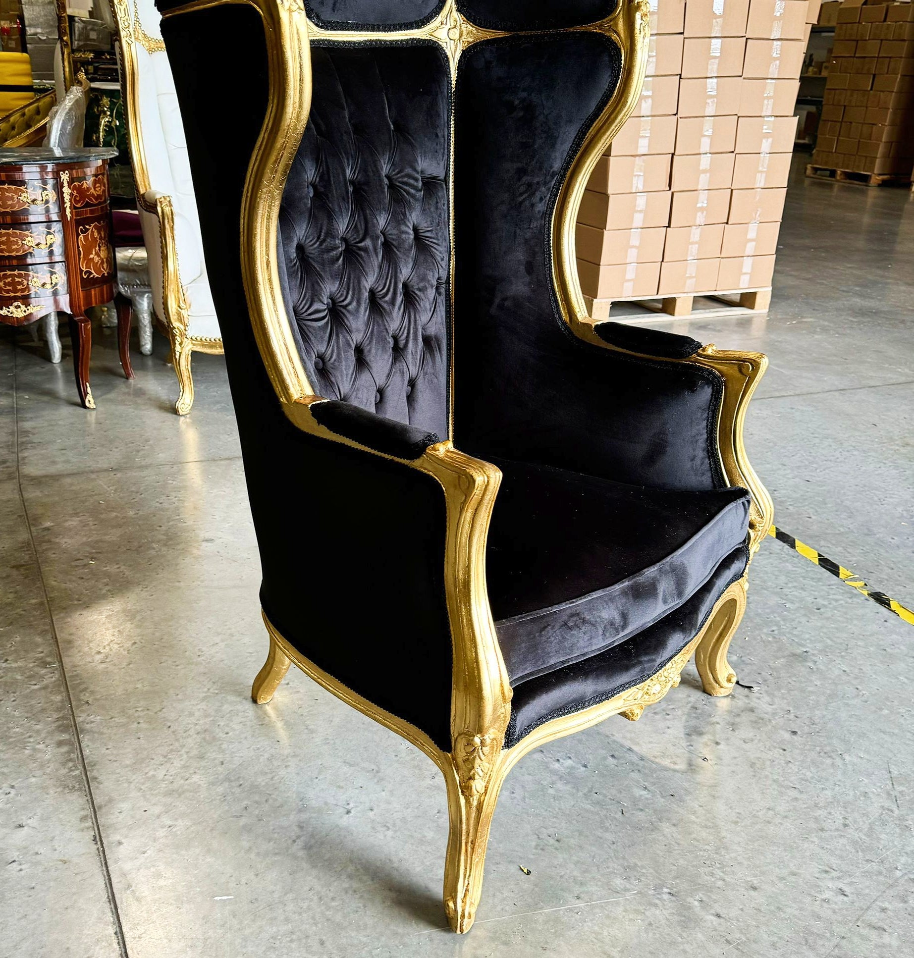 Balloon Chair French Style Black Velvet High-Back Canopy Lacquer Chair Gold