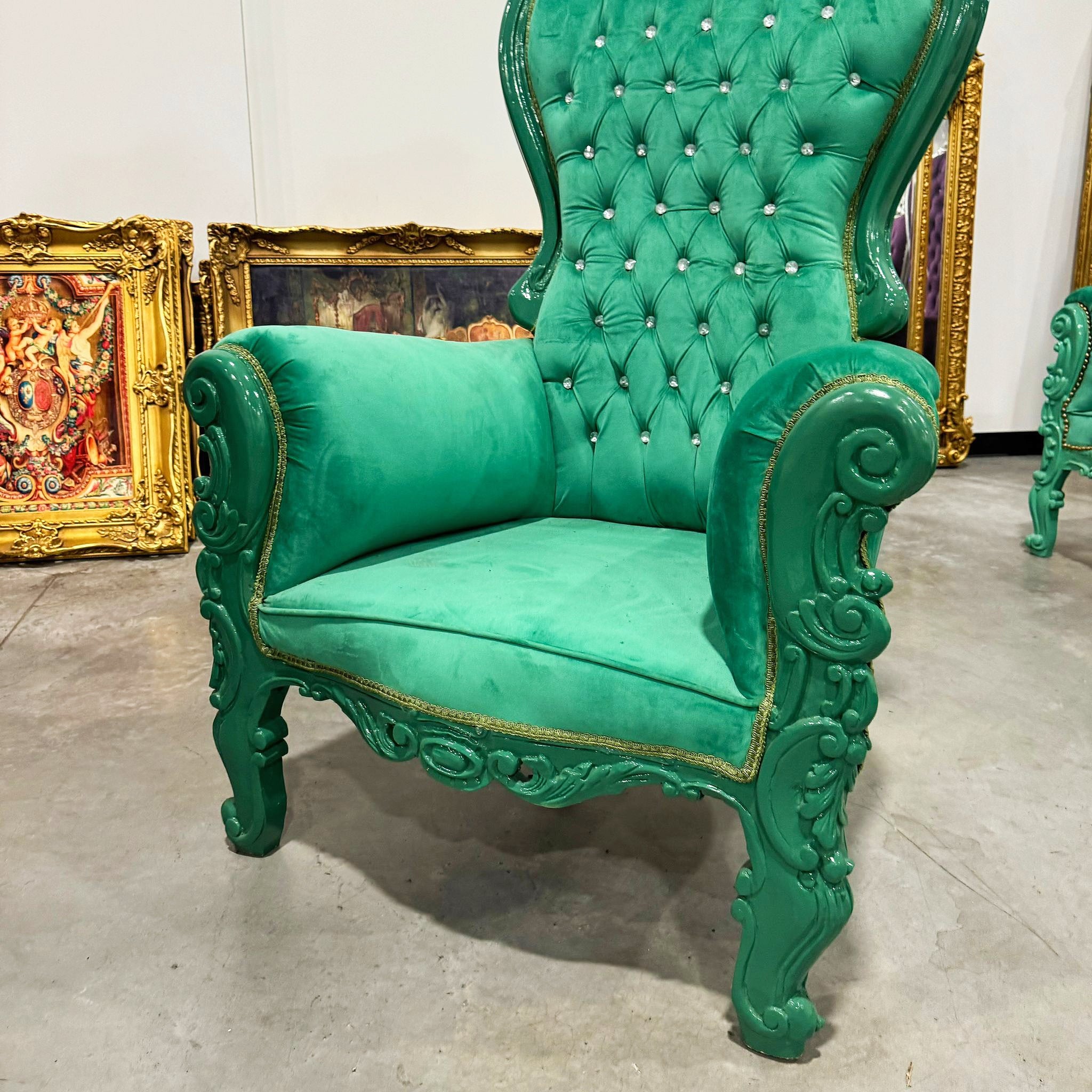 French Style Green Velvet Throne Chair Midsize Tufted Chair