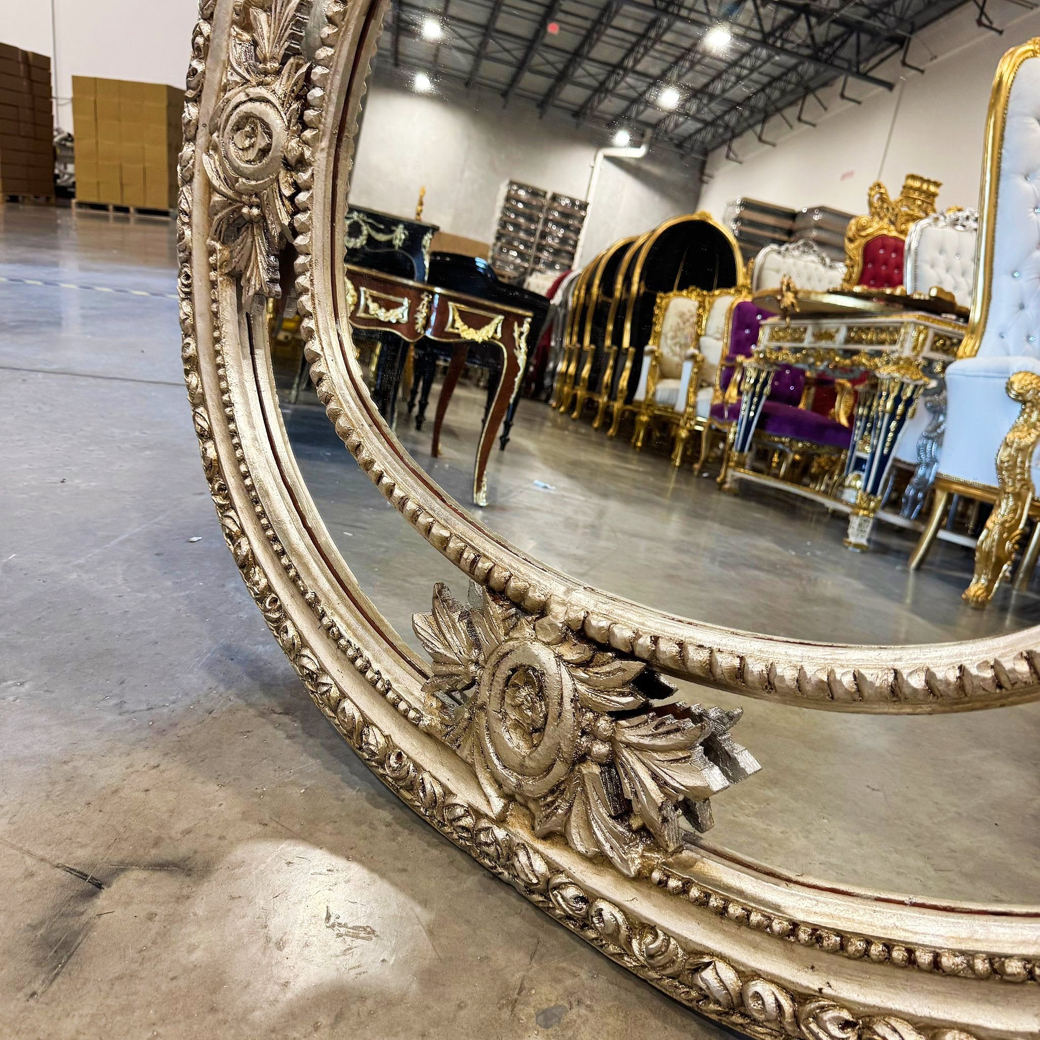 Silver Oval Mirror Wall Mirror French-Italian Style in Silver Leaf