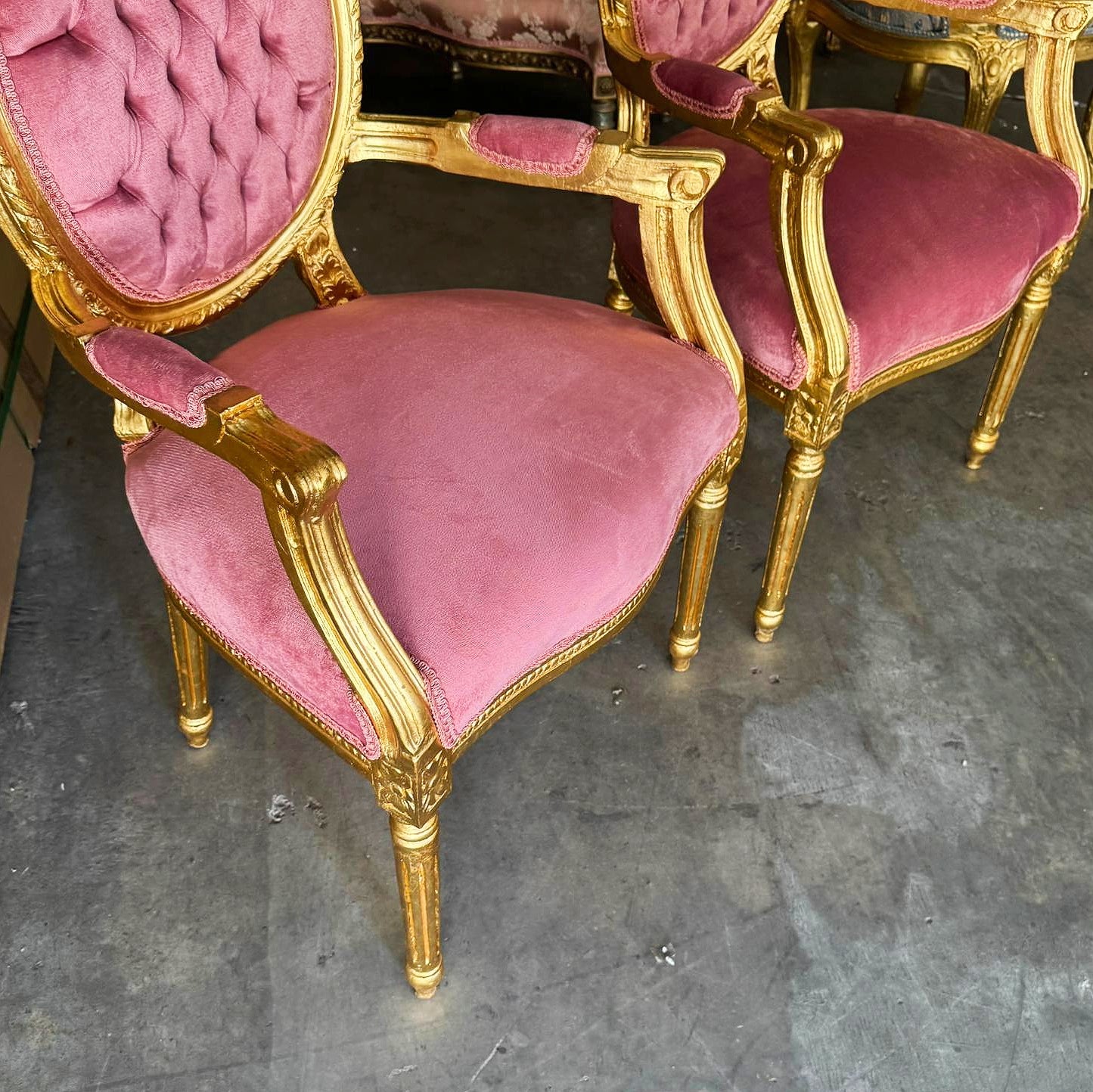 Pink Velvet Chair French Style Tufted with Gold Details Rococo Baroque