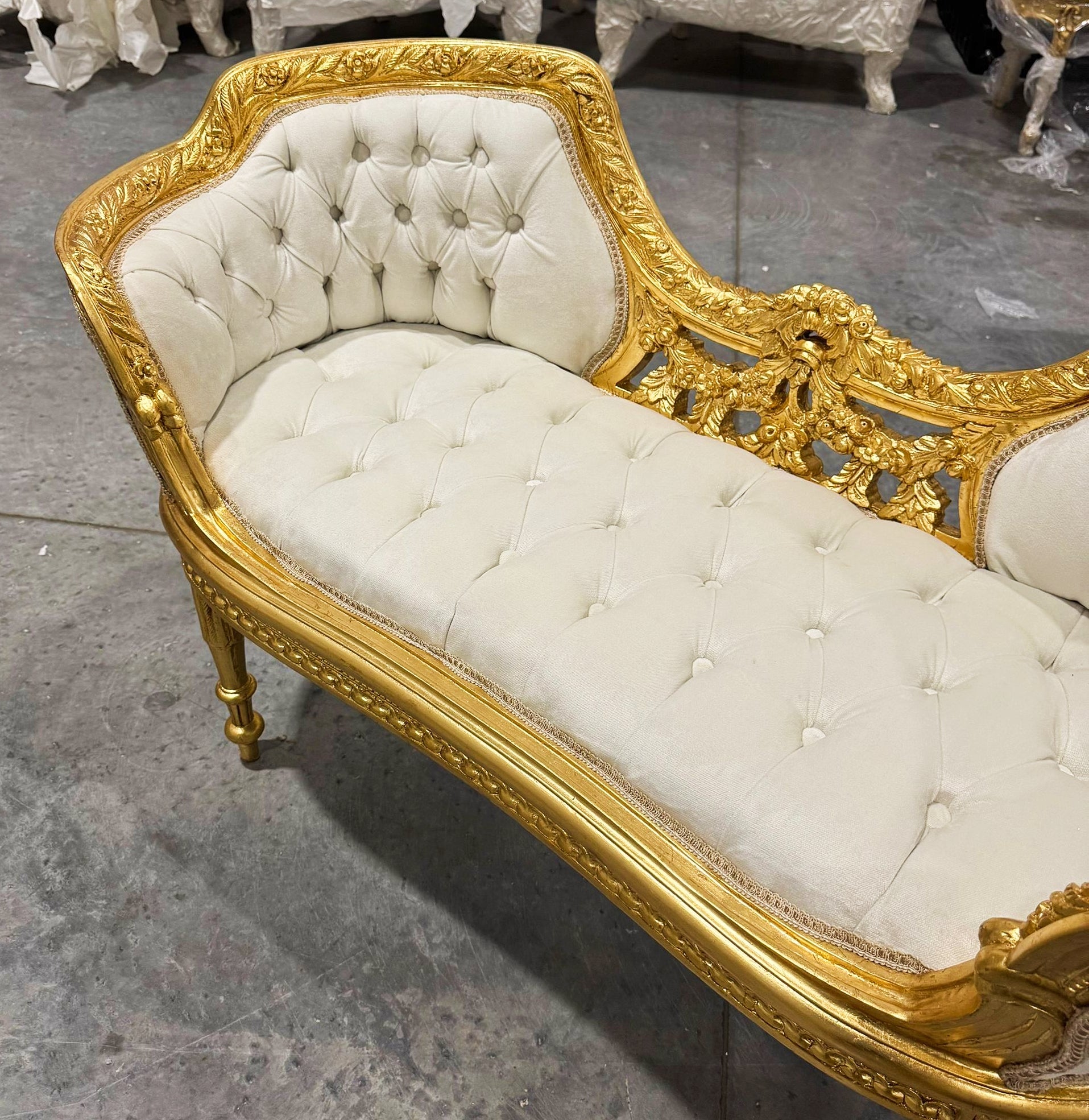 Tufted Bench White Velvet French Style Gold Details Rococo Baroque Furniture