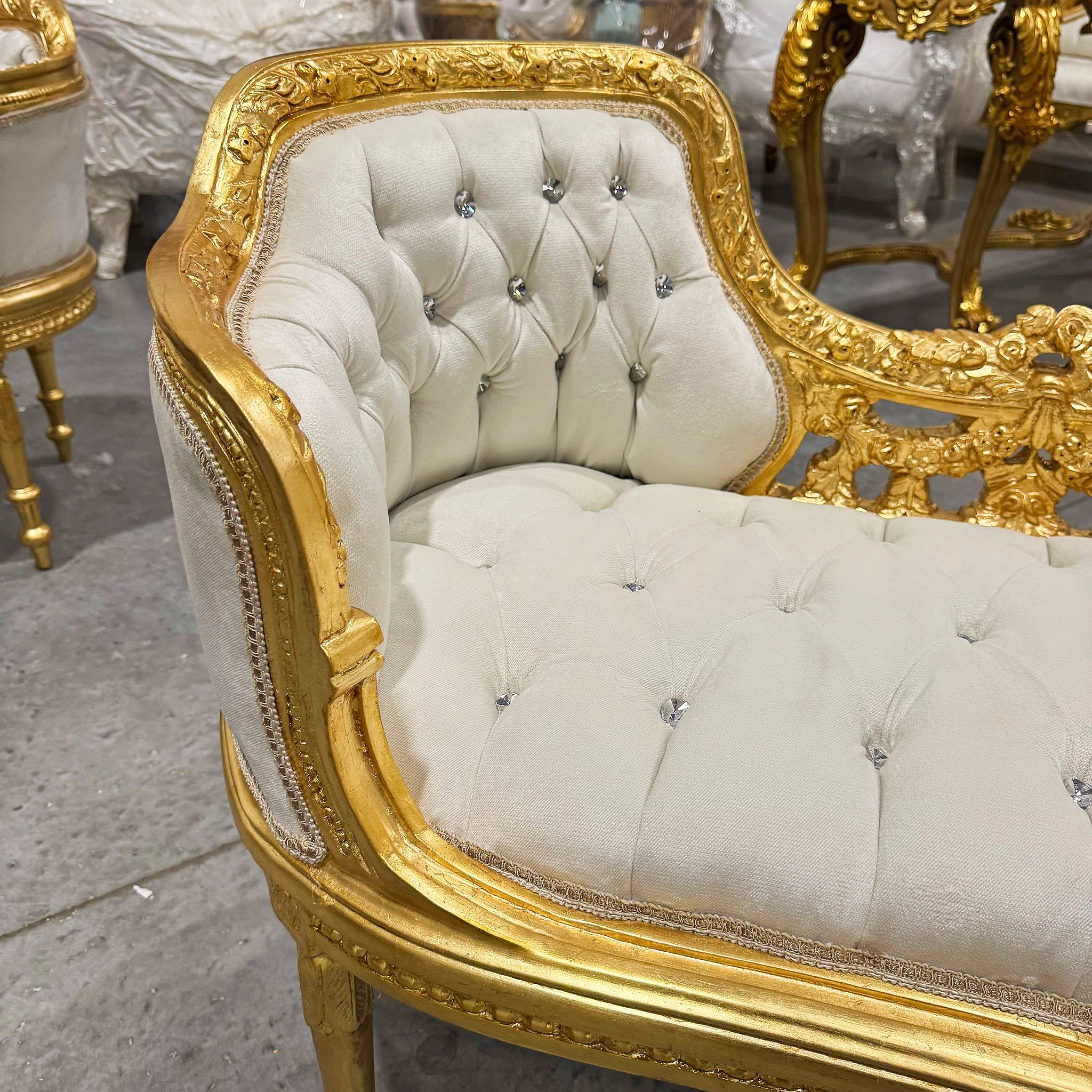 Tufted Bench White Velvet French Style Gold Details Rococo Baroque Furniture