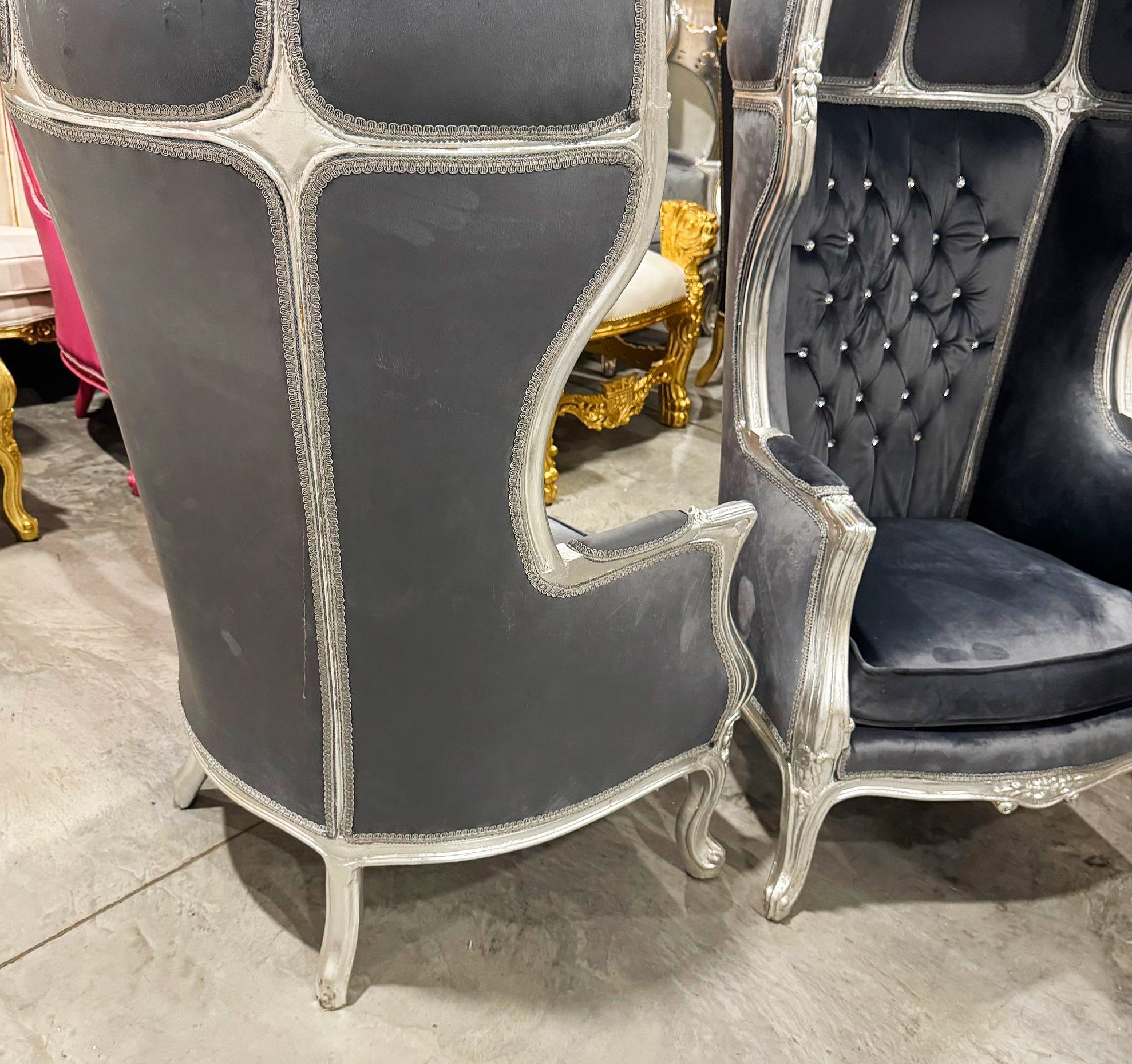 Balloon Chair French Style Dark Gray Velvet High-Back Canopy Lacquer Chair