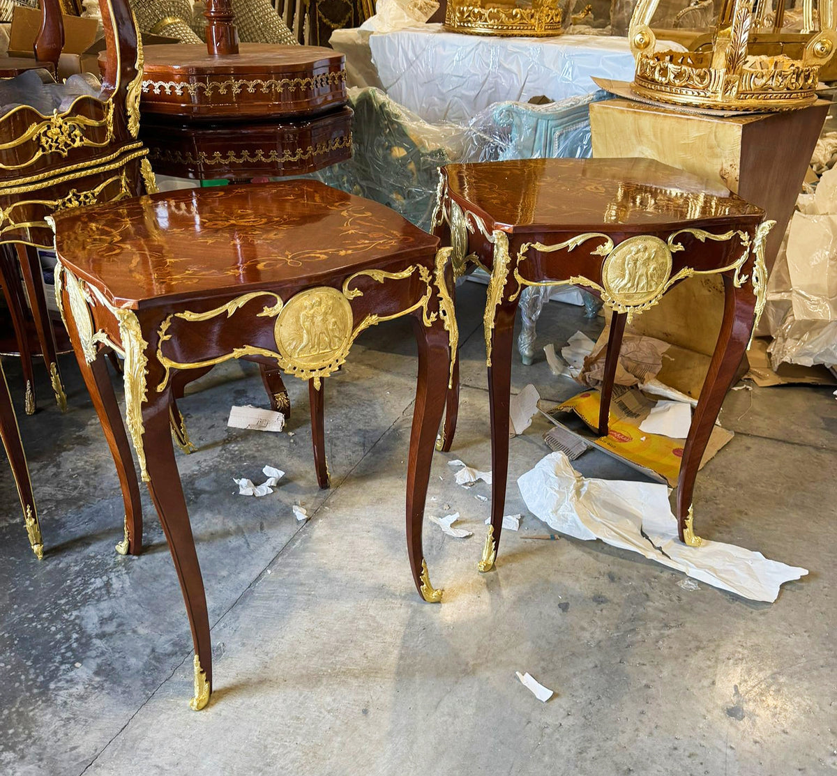 French Louis XV Style Side Table – Rich Wood Finish with Ornate Gold Leaf Mounts & Medallion Details