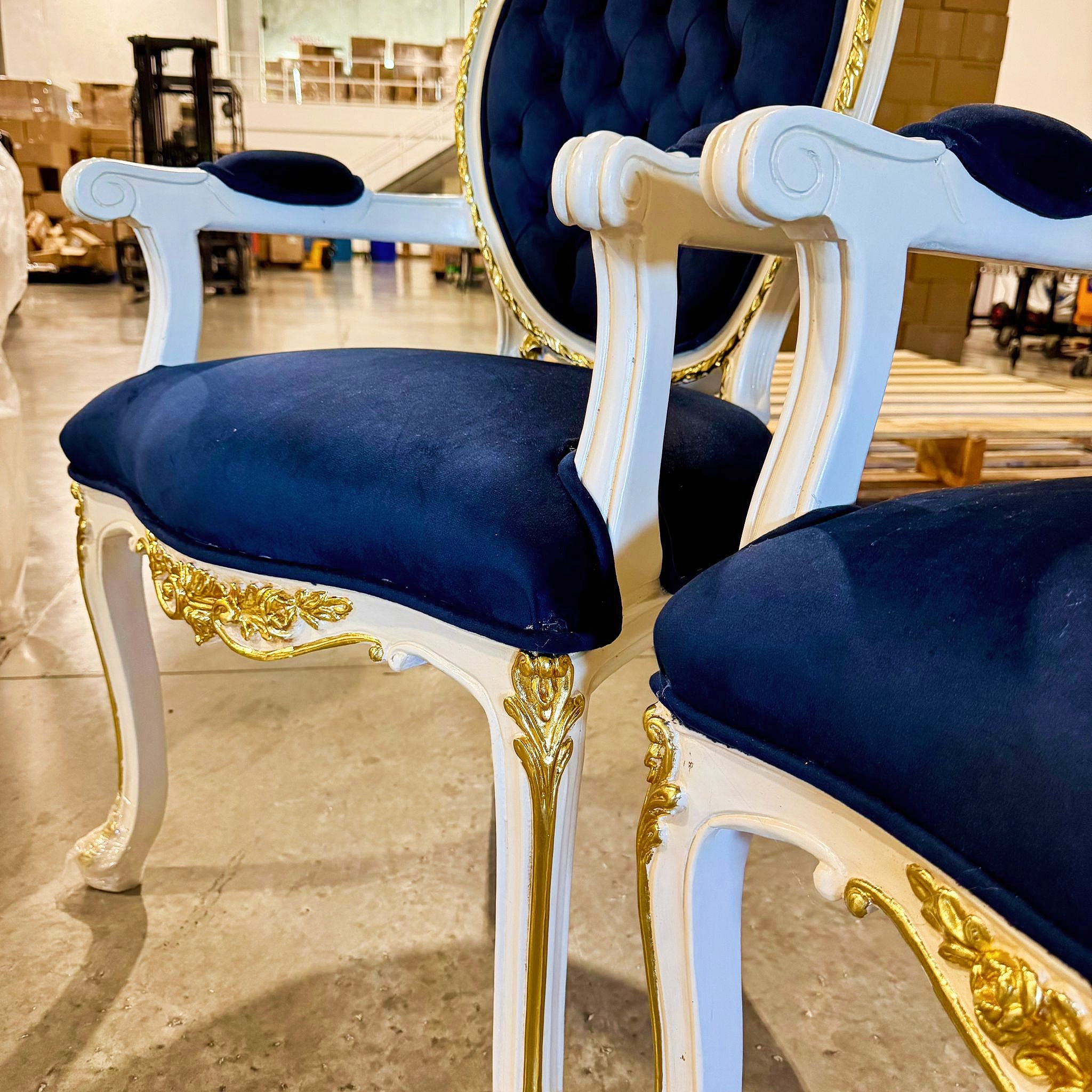 French Rococo Style Tufted Blue Velvet Chair – Gold Baroque Details
