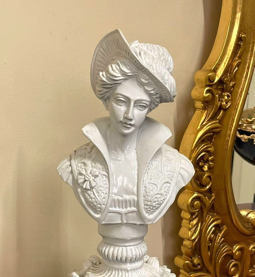 French Rococo Lady Bust Sculpture – Elegant Decorative Accent