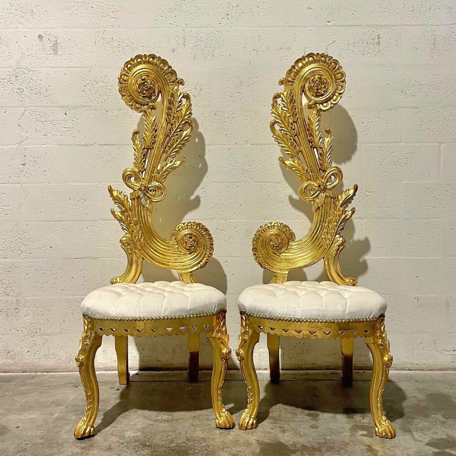 Italian Baroque White Chair – High Back & Gold Leaf Details