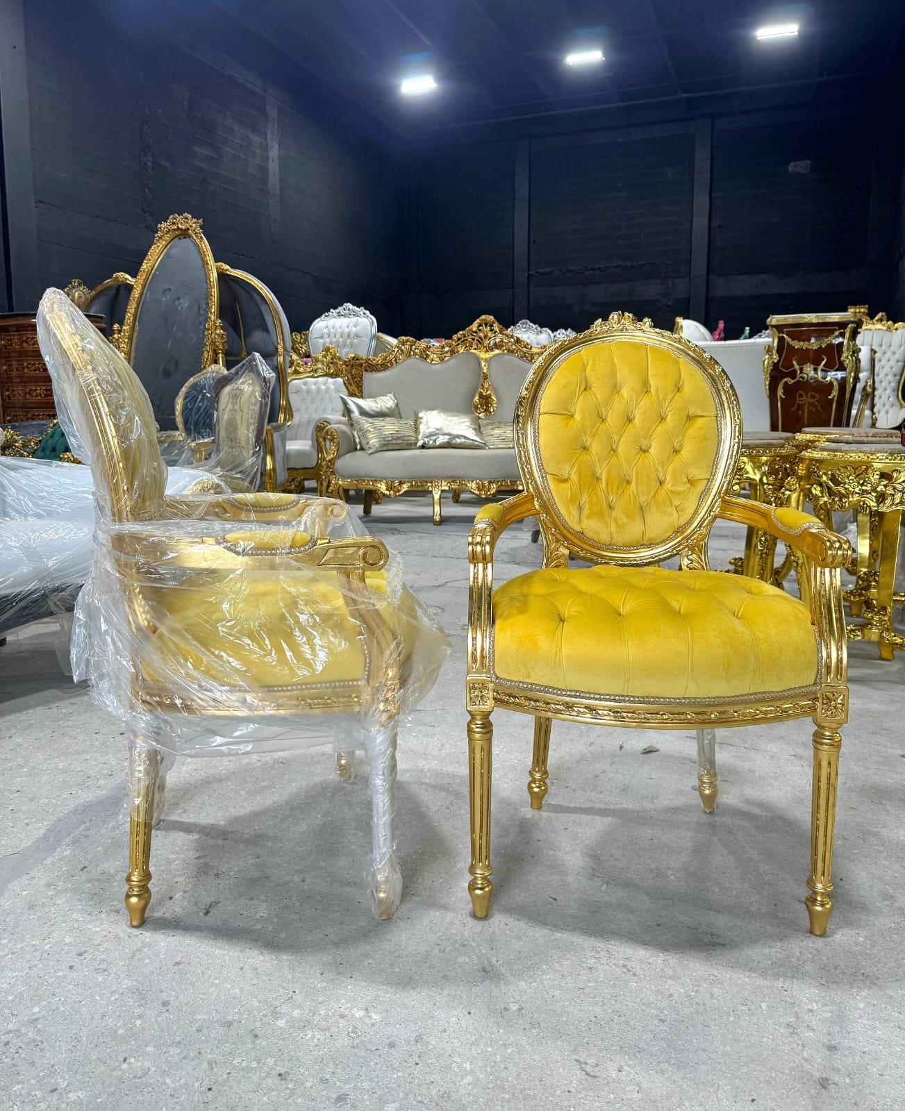 French Rococo Baroque Golden Yellow Velvet Chair with Exquisite Gold Leaf Details