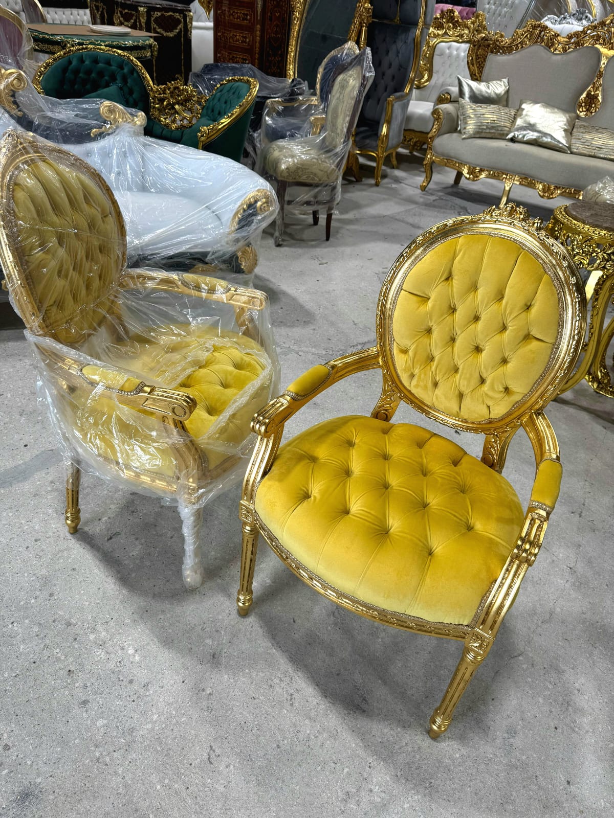 French Rococo Baroque Golden Yellow Velvet Chair with Exquisite Gold Leaf Details