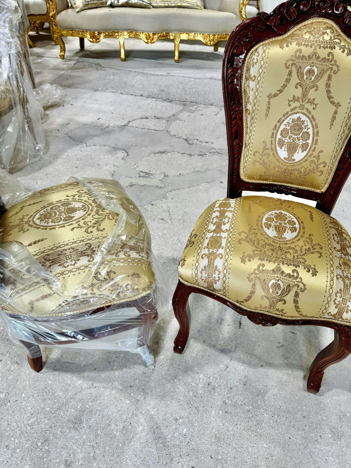 French Rococo Copper Accent Chair with Gold Leaf Details – Elegant Baroque Vintage Statement Piece