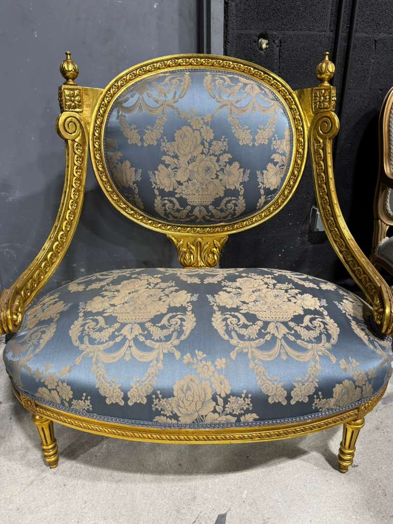 French Louis XV Blue Accent Chair with Gold Leaf – Rococo Baroque Style