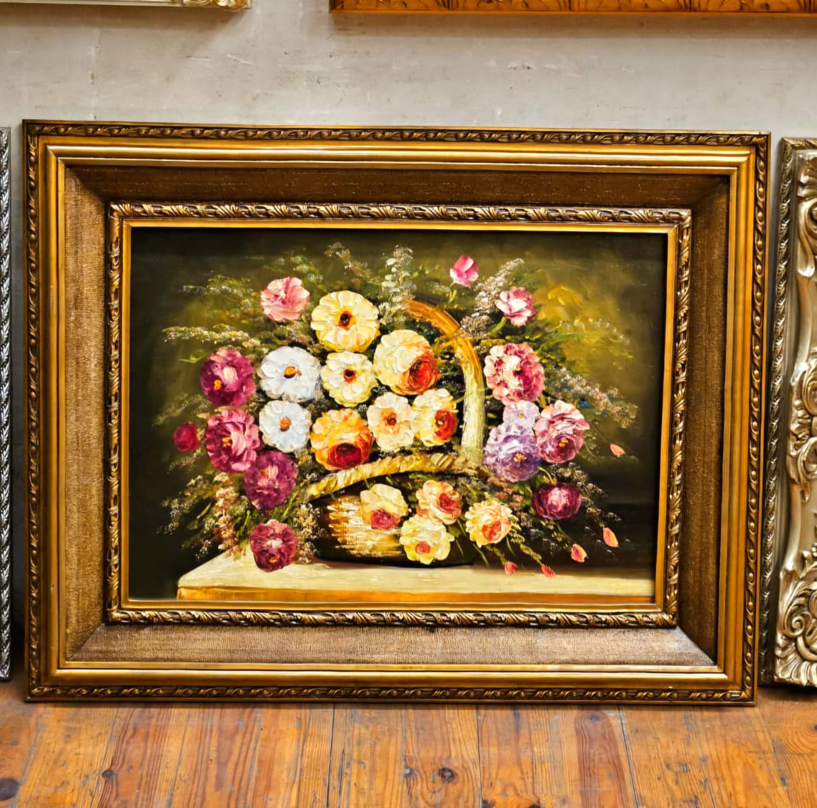 Floral Still Life Artwork on Cotton Fabric – Elegant Bouquet in Vase, Antique Gold Frame