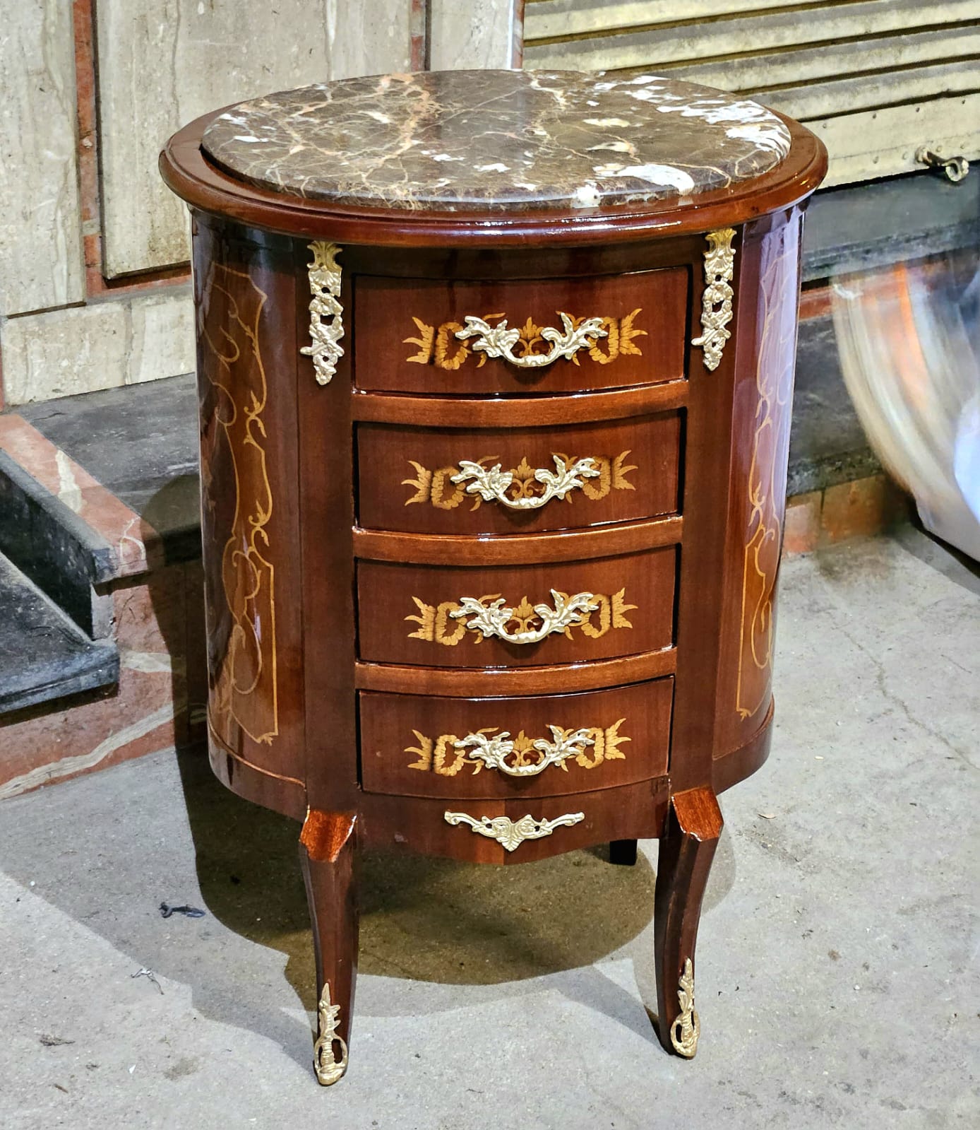 French Louis XV Style Marble Top Commode – 4 Drawer Accent Chest with Gold Leaf Details