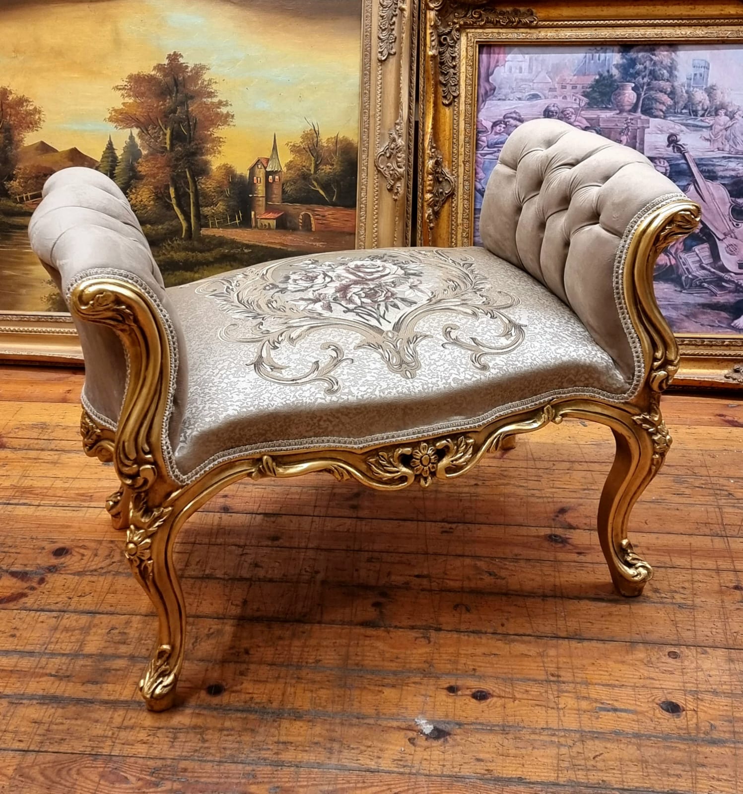 Rococo Tufted Bench – Light Gray Upholstery with Gold Leaf Frame, Luxury Accent Seating