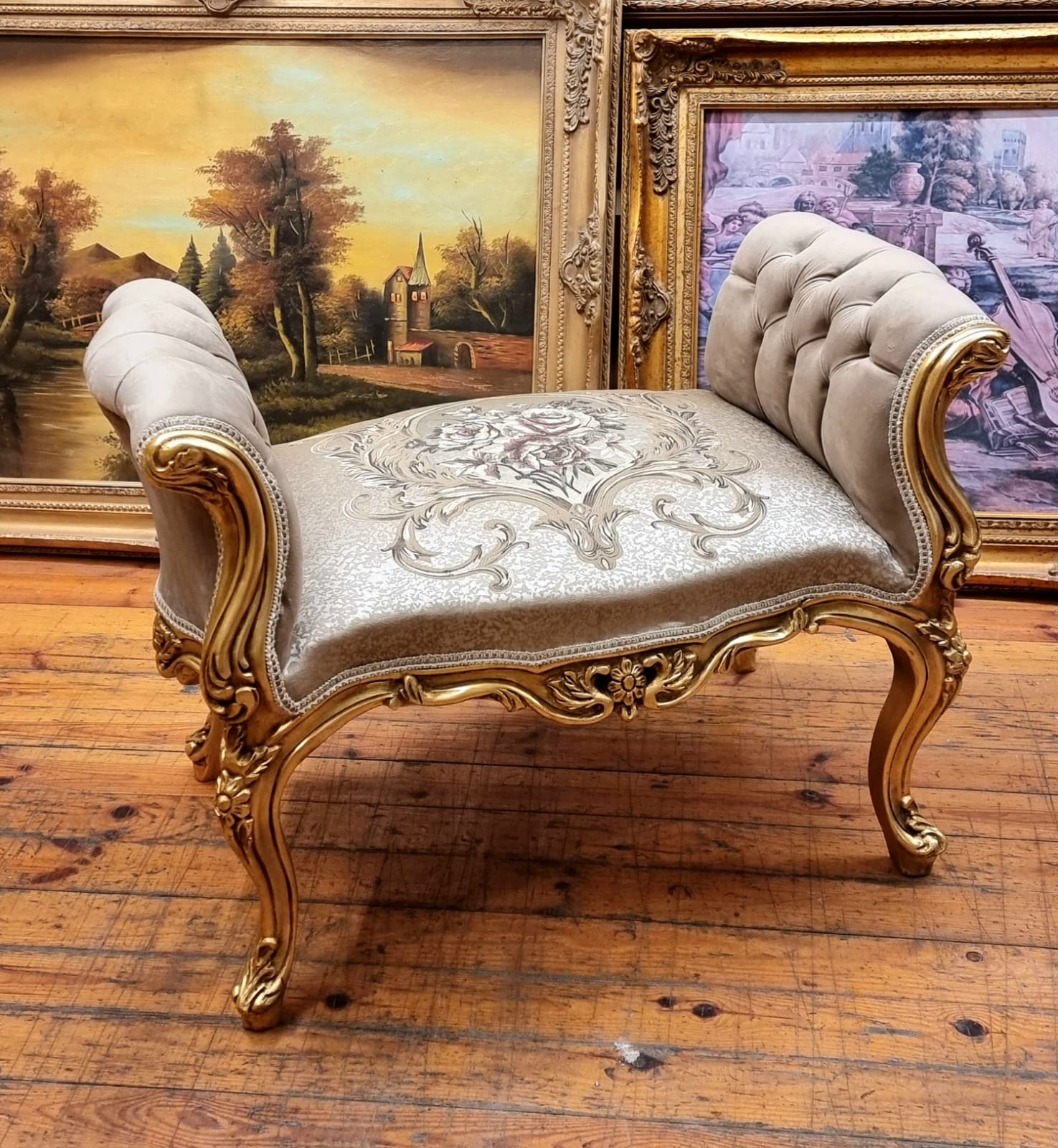 Rococo Tufted Bench – Light Gray Upholstery with Gold Leaf Frame, Luxury Accent Seating