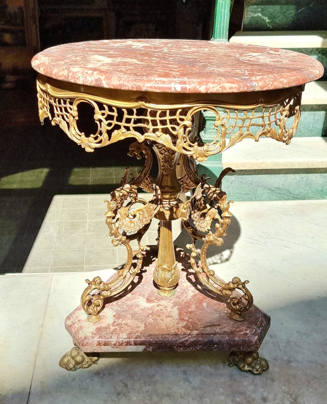 Elegant French Coral Marble Table – Rococo Bronze & Gold Accent Furniture