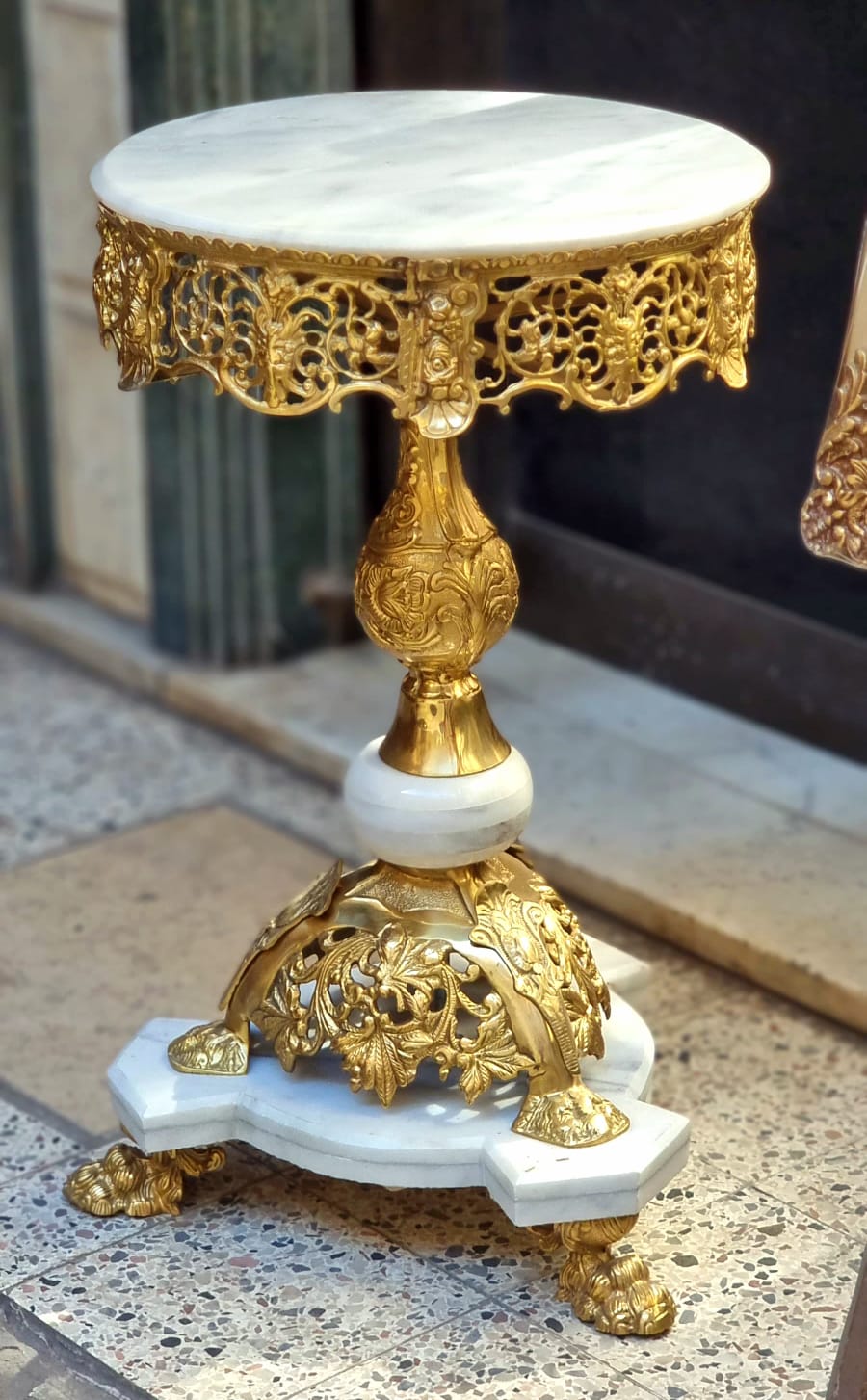 French White Marble Side Table – Gold Leaf & Bronze Details, Rococo Accent Table