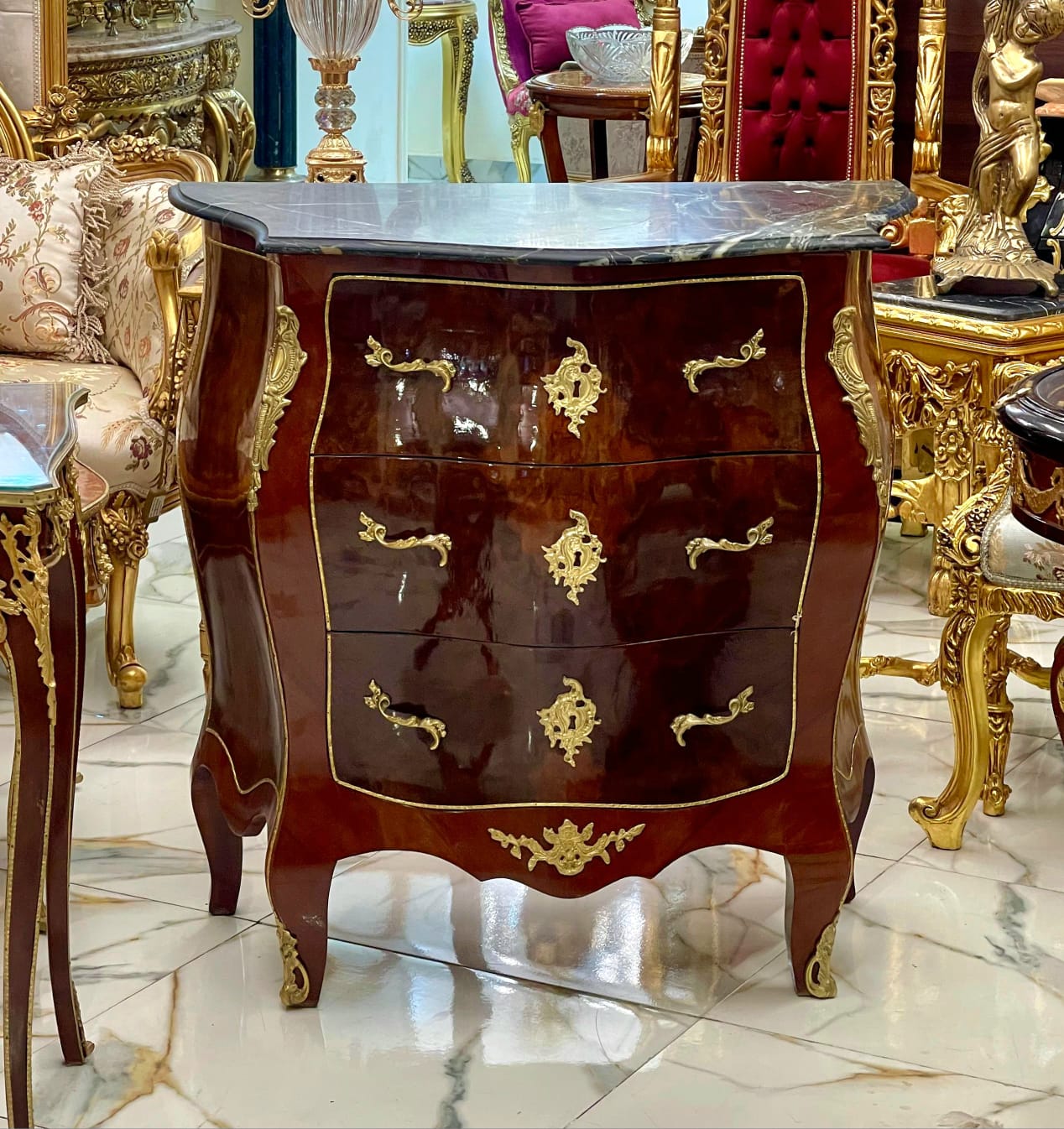 French Louis XV Marble Top Commode with Bronze Mounts & Three Drawers – Elegant Bombe Chest