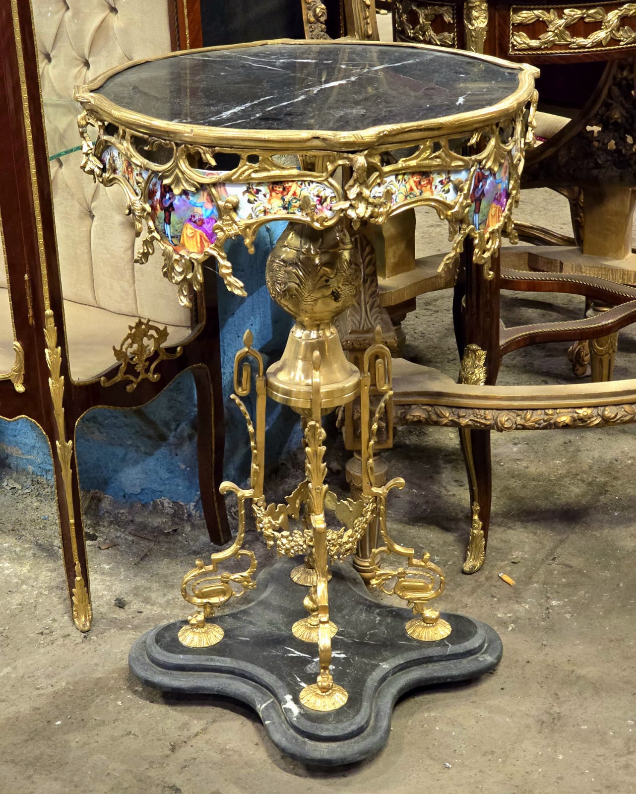 French Rococo Marble Top Accent Table – Gilded Bronze Pedestal with Hand-Painted Decorative Panels
