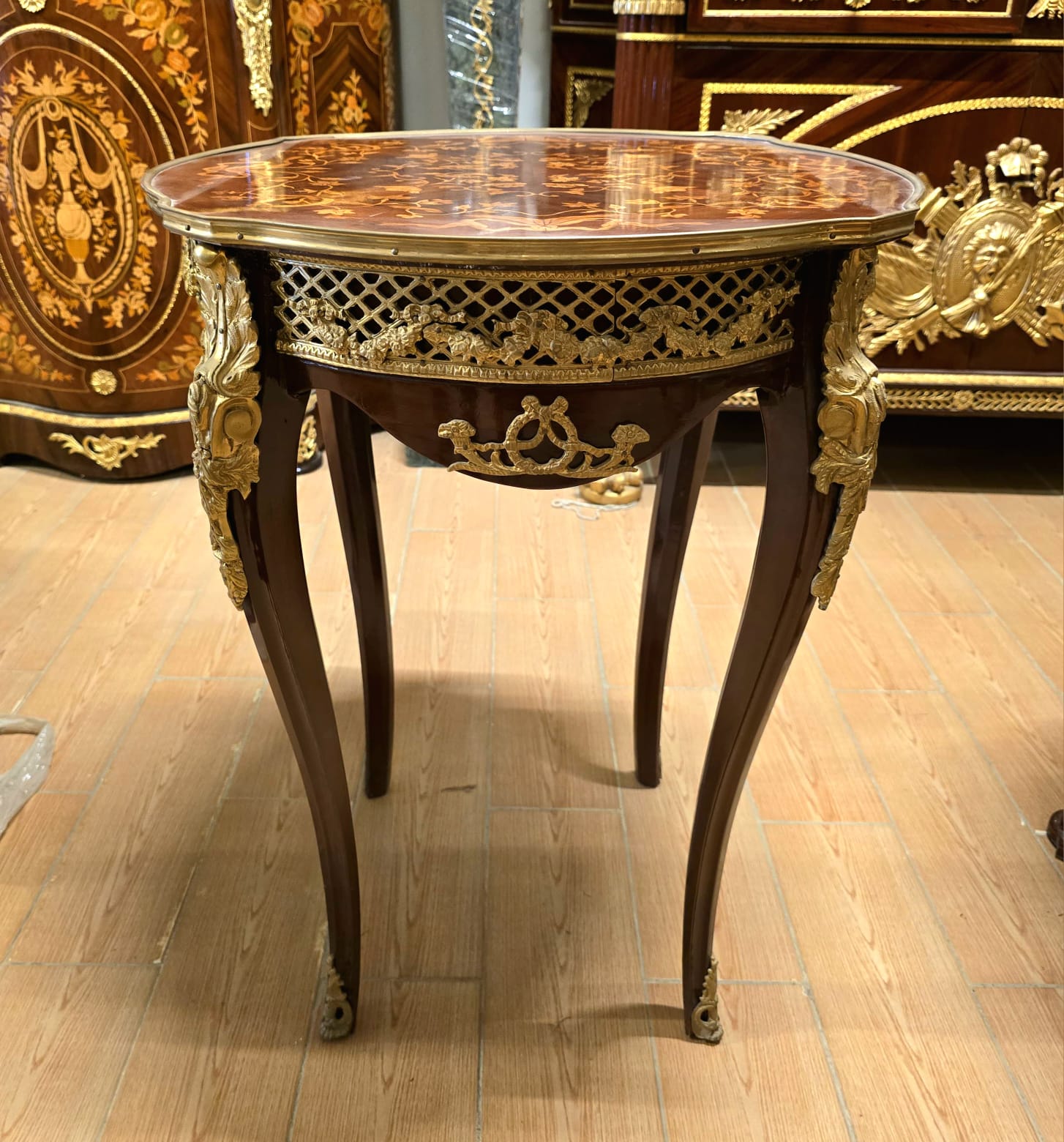Elegant French Louis XV Accent Table with Intricate Marquetry & Bronze Ormolu