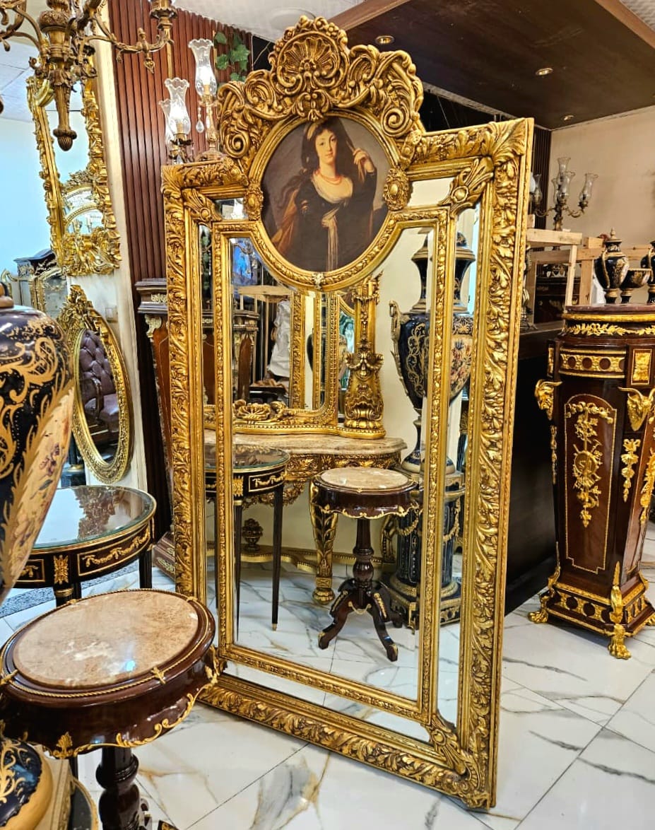 French Vintage Gold Leaf Mirror – Ornate Gold Frame with Portrait Detail