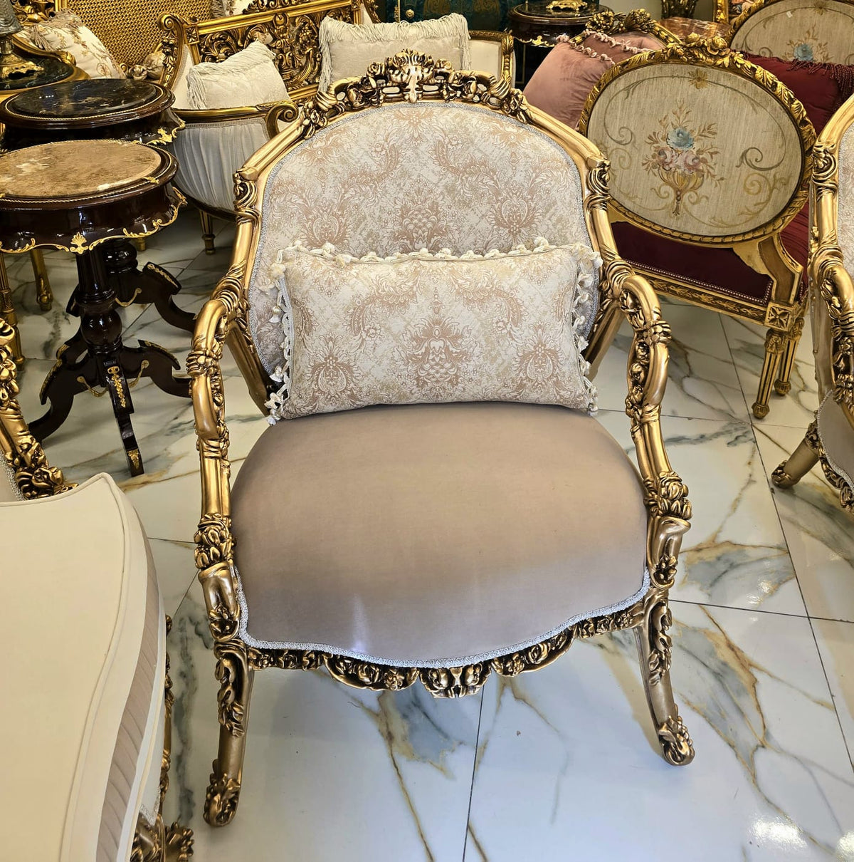 French Louis XV Accent Armchair – Cream Damask Upholstery with Gilded Gold Leaf Frame