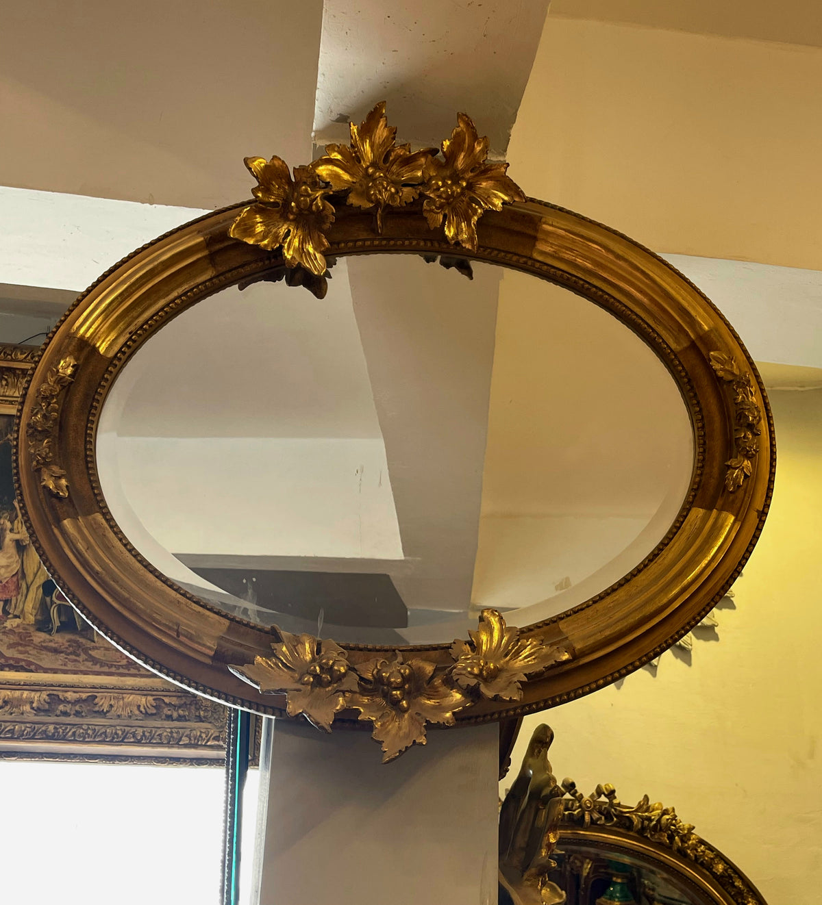 French-Inspired Oval Wall Mirror – Sculpted Fruit & Leaf Motifs with Gilded Wood Frame
