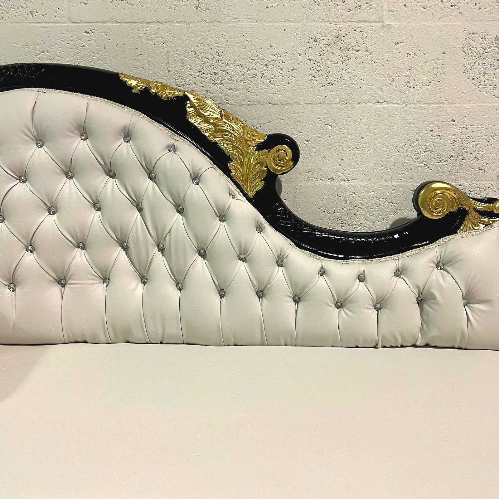 Rococo Chaise Lounge – White Leather, Black Lacquer Frame with Gold Leaf & Crystal Tufting