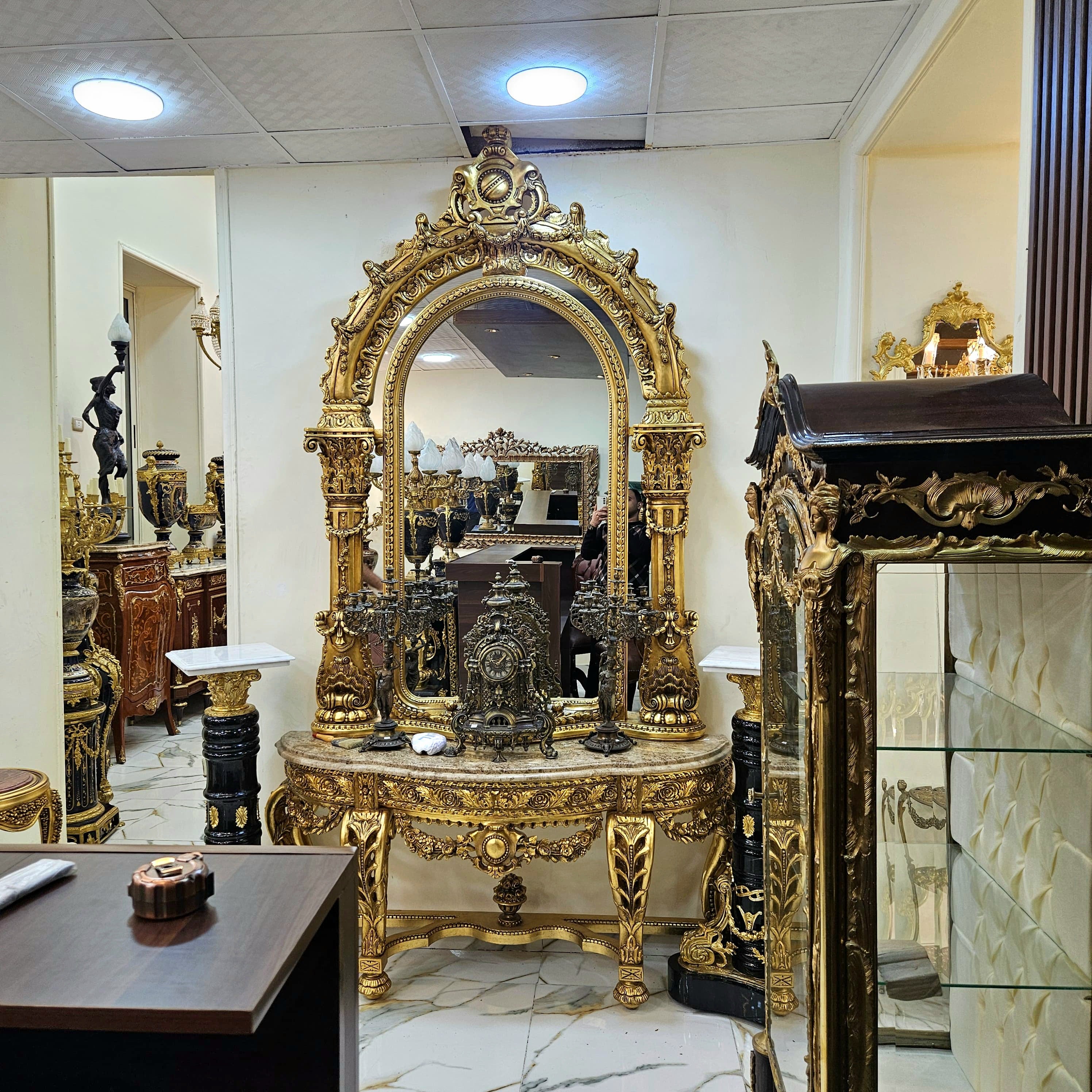 Palatial Rococo Gold Leaf Console Table with Beige Marble Top & Ornate Mirror Set