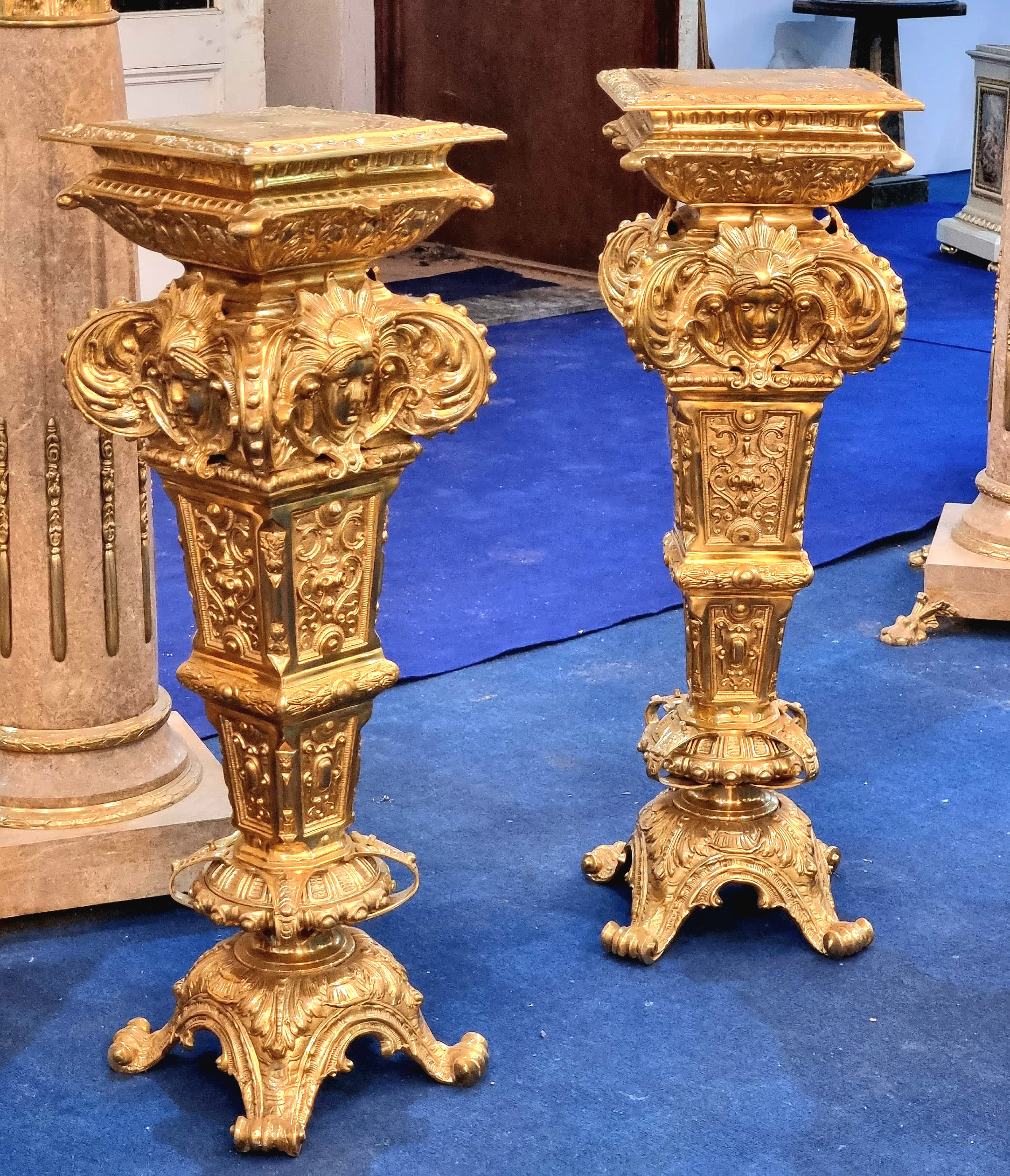 Grand Luxury Gold Leaf Pedestal with Marble Top – Handcrafted Ornate Display Stand with Bronze Details