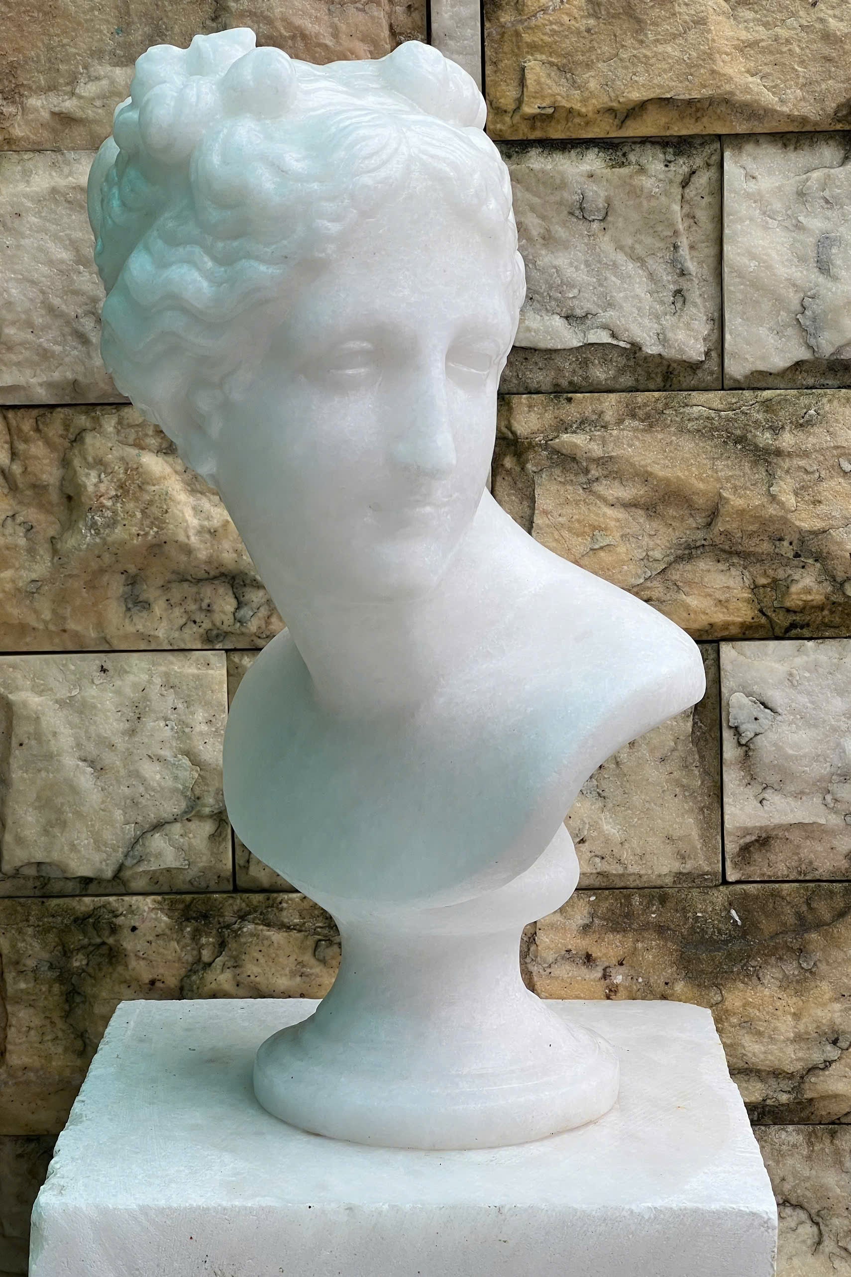 Bust of Venus Italica – Classical Marble Bust