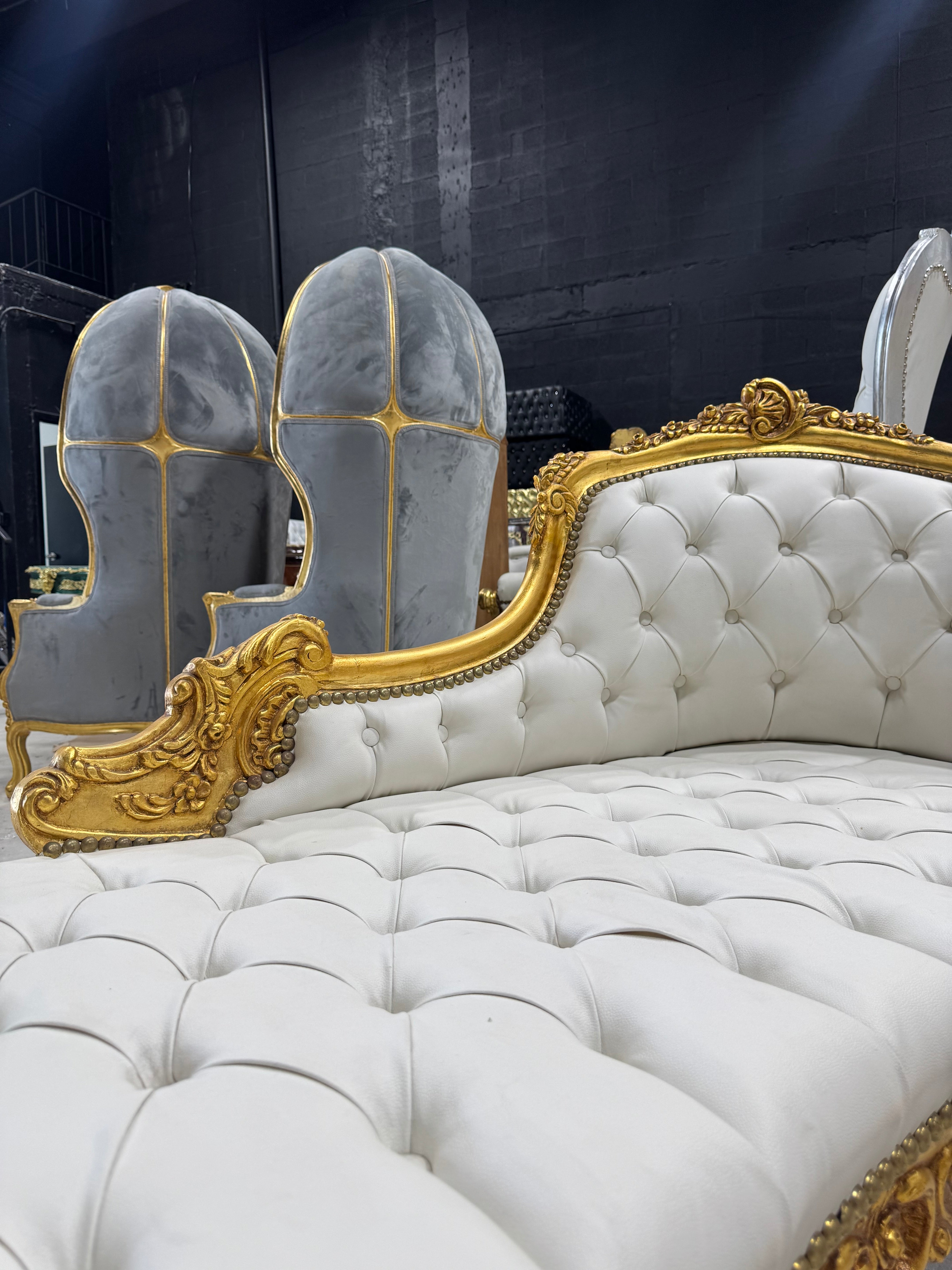 Chaise Longue White Leather Crystal Glass Buttons French Style