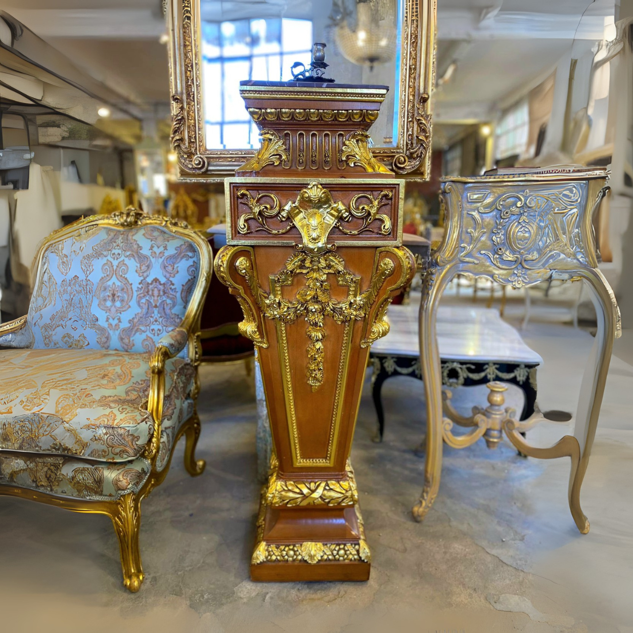 Elegant Neoclassical Solid Wood Pedestal – Marble Top, Gold Leaf & Bronze Accent