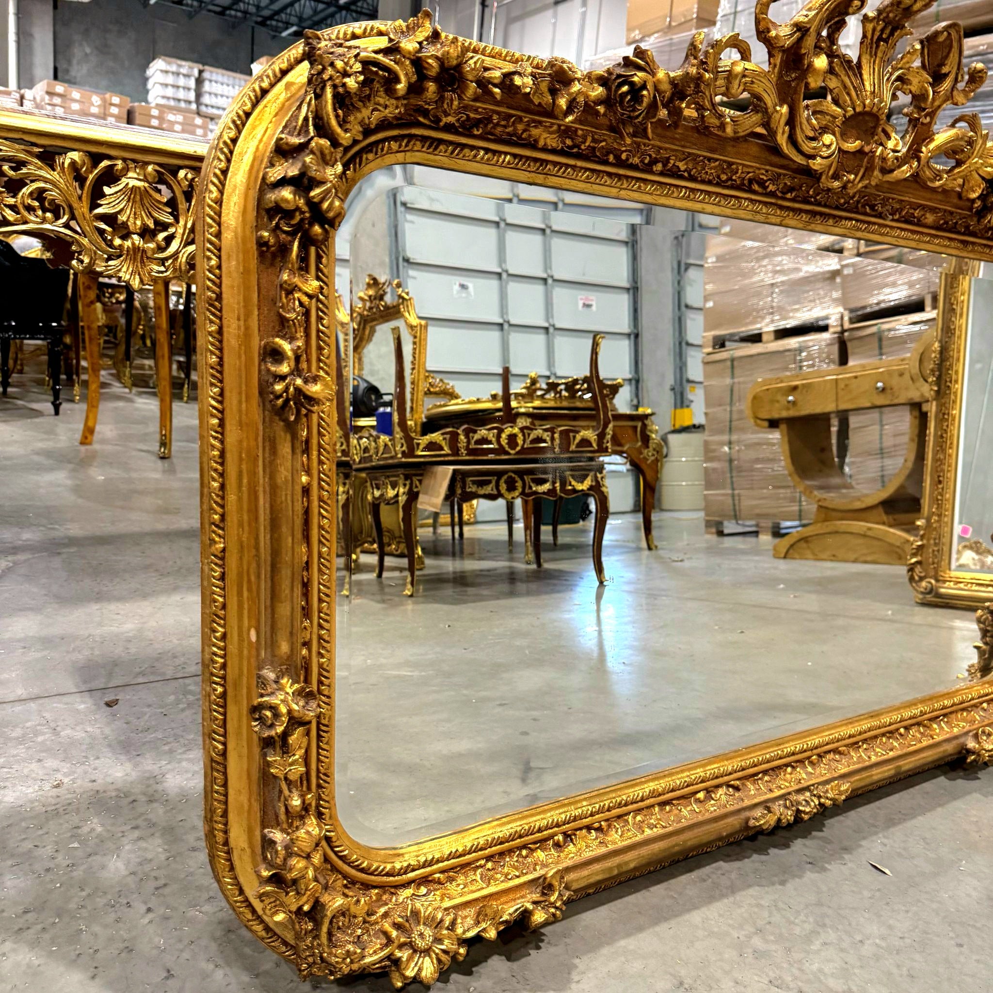 French Style Gold Wall Mirror Mirror Baroque Rococo Gold Leaf Details