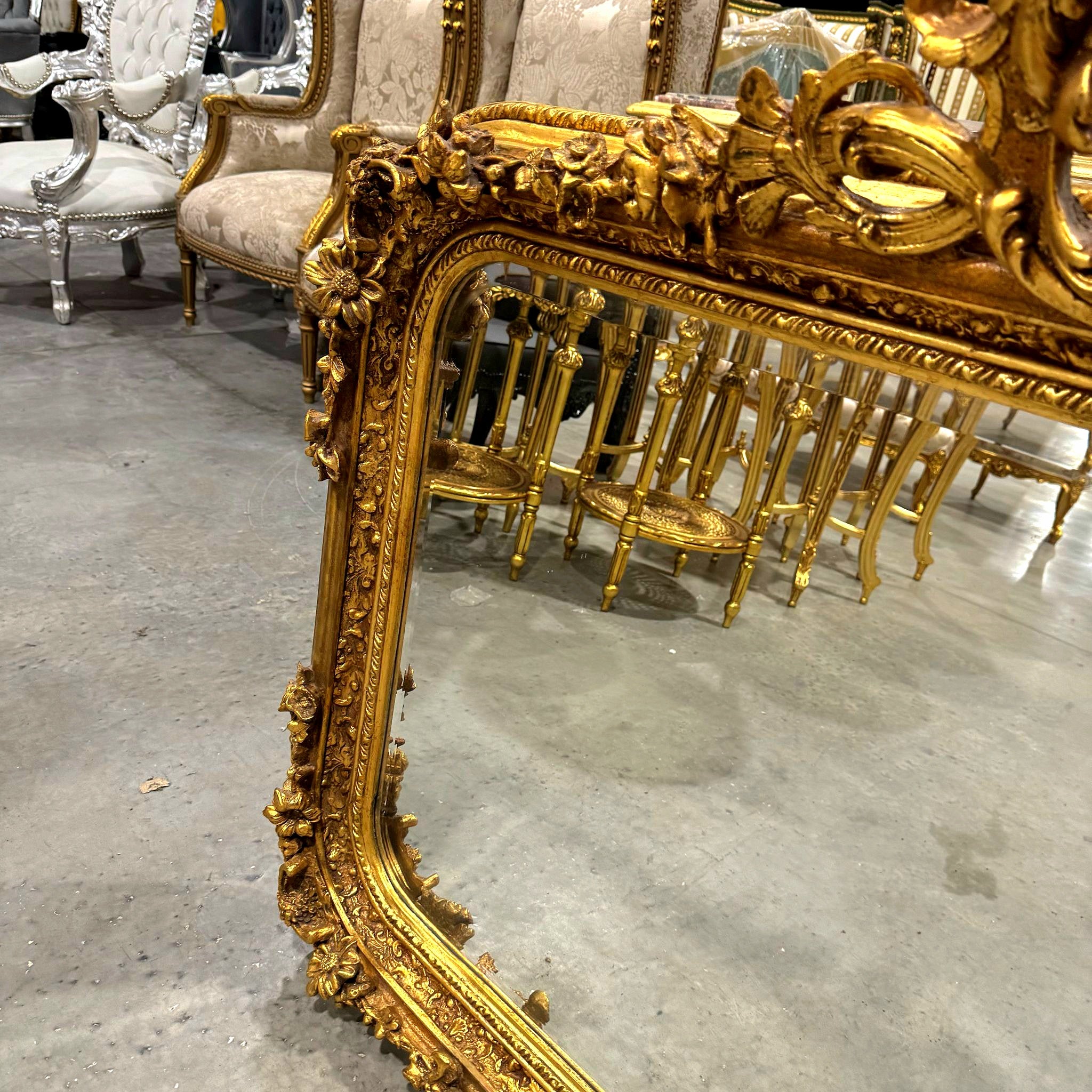 French Style Gold Wall Mirror Mirror Baroque Rococo Gold Leaf Details