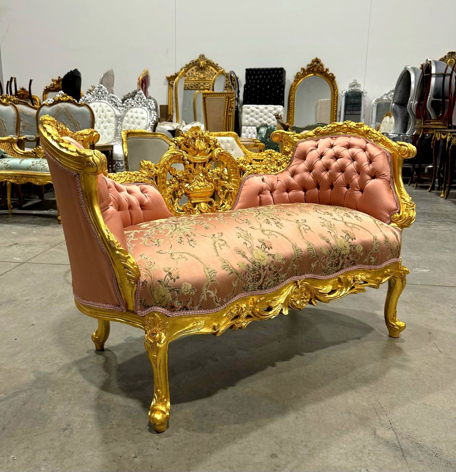 Elegant French Style Pink Settee – Tufted Upholstery & Gold Leaf Detailing