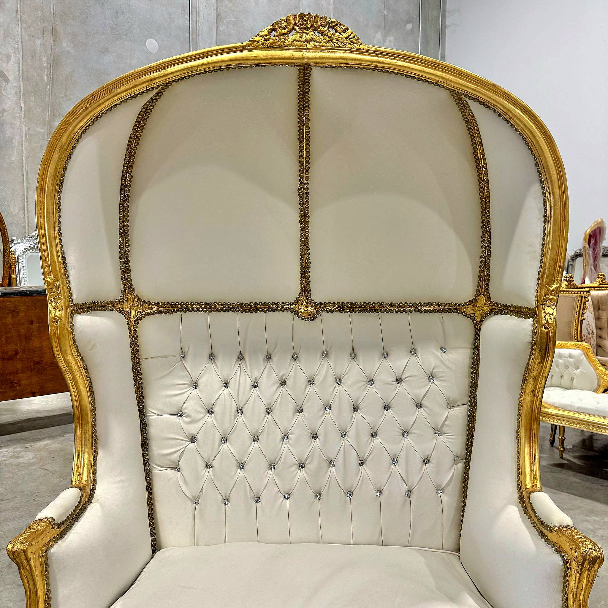 Double Balloon Chair French Style White Leather High-Back Canopy Lacquer Chair