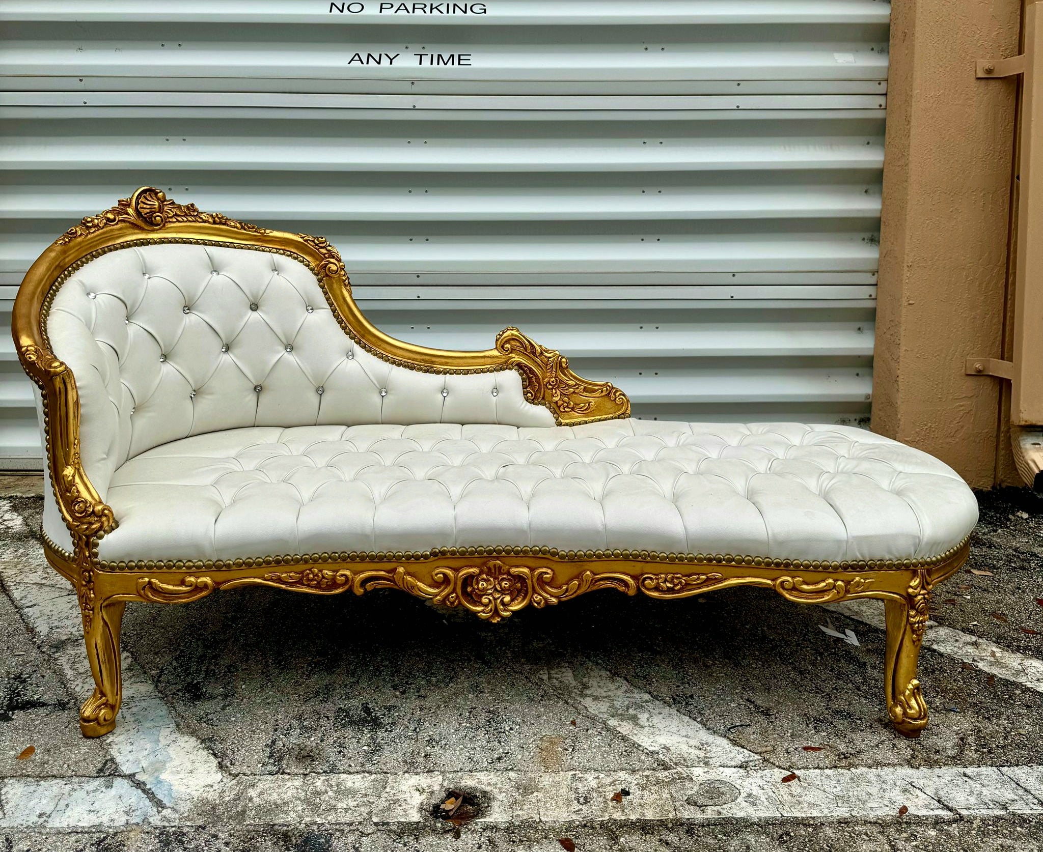 Chaise Lounge Off-White Leather Furniture Rococo Style Gold Leaf Details