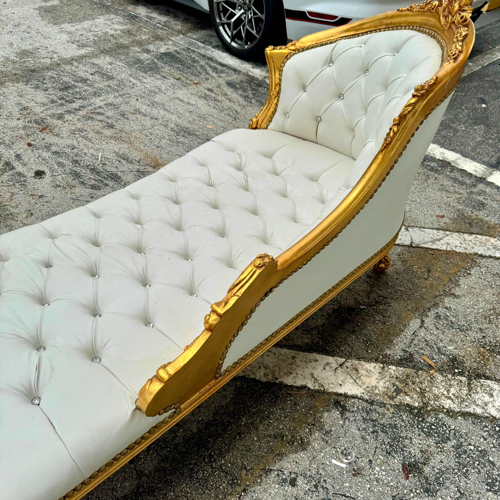 Chaise Lounge Off-White Leather Furniture Rococo Style Gold Leaf Details