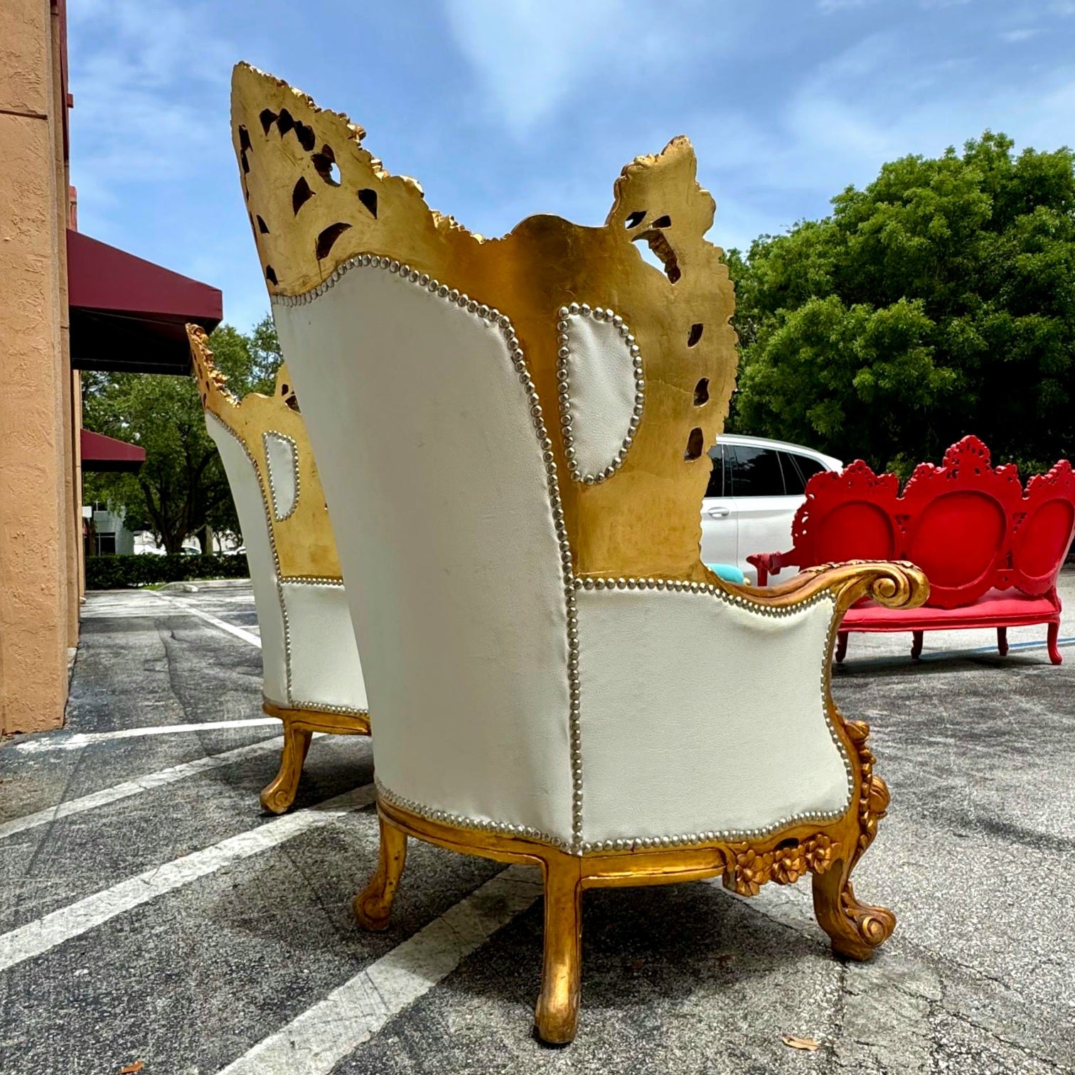 Baroque Style King Size Off-White Leather Chair with Gold Leaf Frame Details