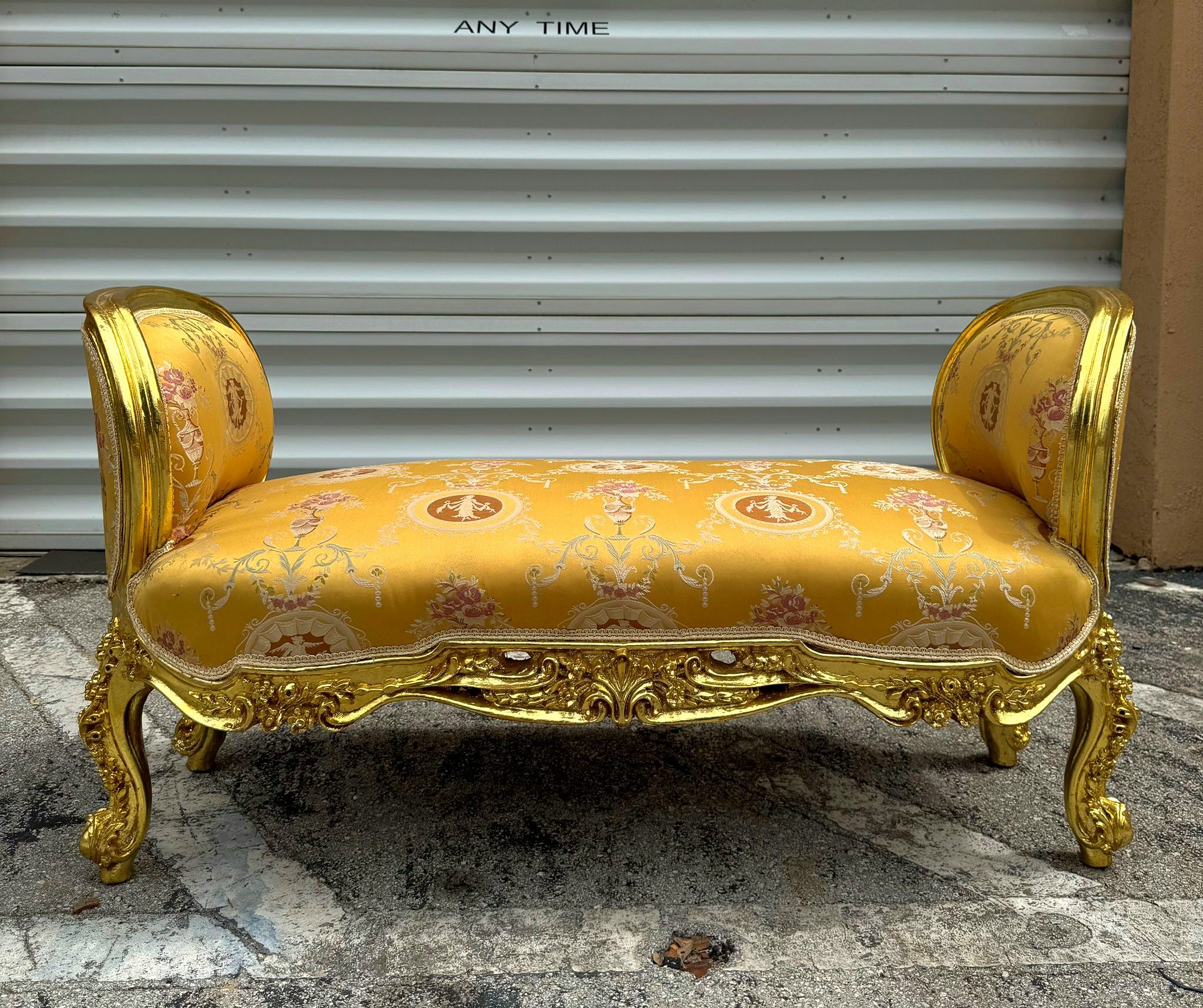 Marquis Bench French Style Yellow Damask Gold Details Interior Design Furniture