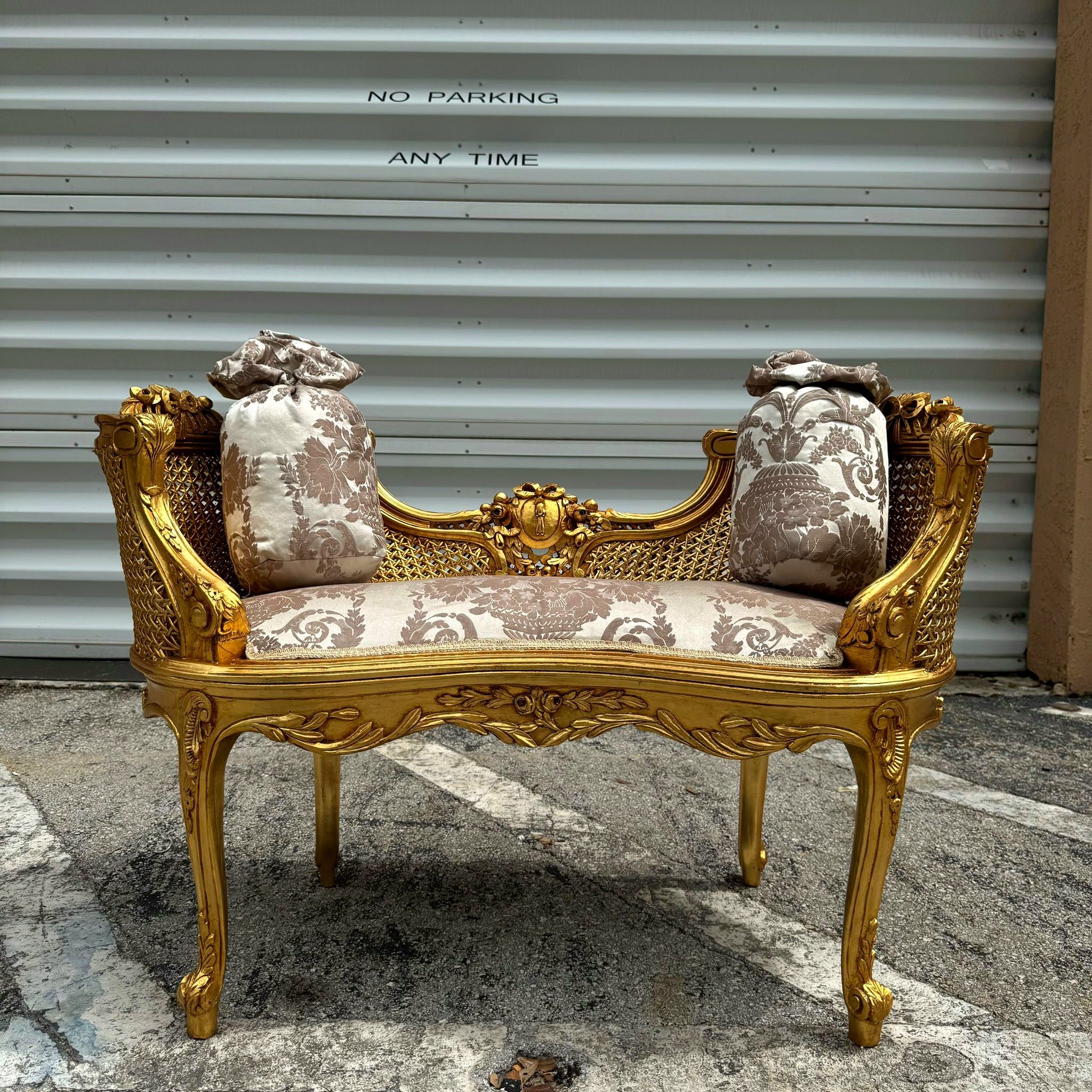 Bench Light Brown Damask French Style Gold Details Rococo Baroque Furniture