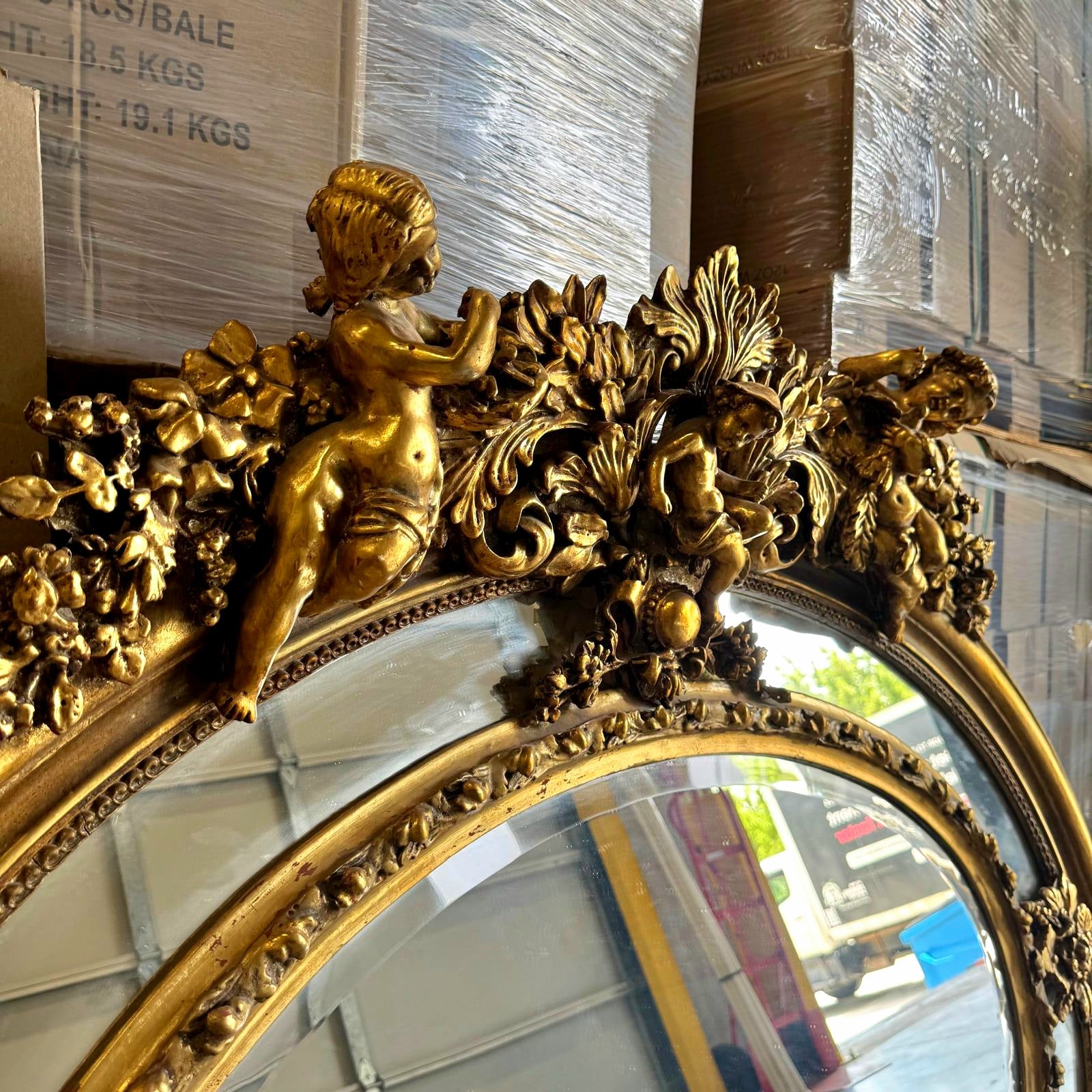 Golden Oval Mirror Vintage Wall Mirror French-Italian Style in Gold Leaf