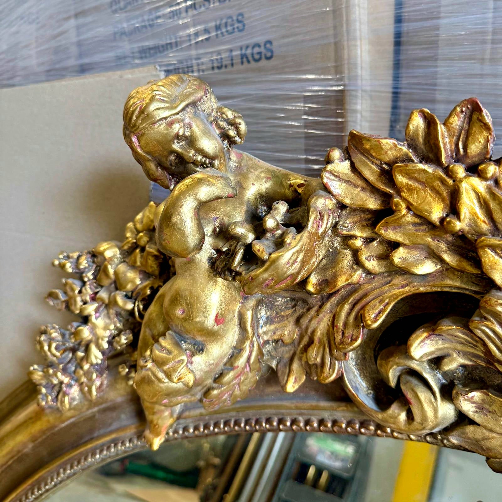 Golden Oval Mirror Vintage Wall Mirror French-Italian Style in Gold Leaf