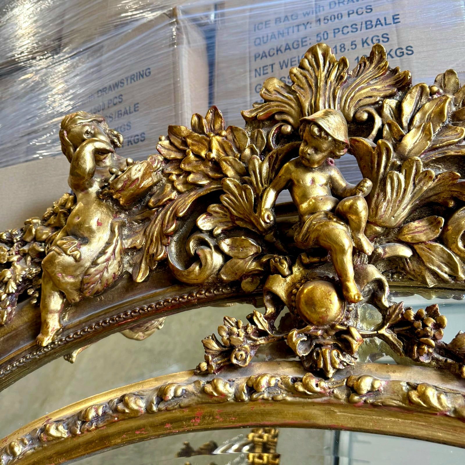 Golden Oval Mirror Vintage Wall Mirror French-Italian Style in Gold Leaf